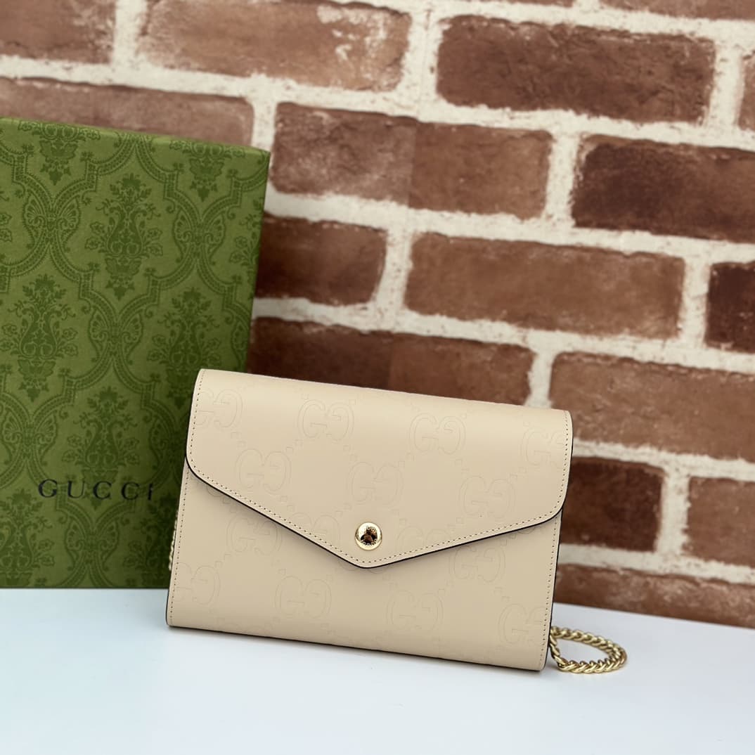 Gucci GG pochette in  GG leather 781555 High