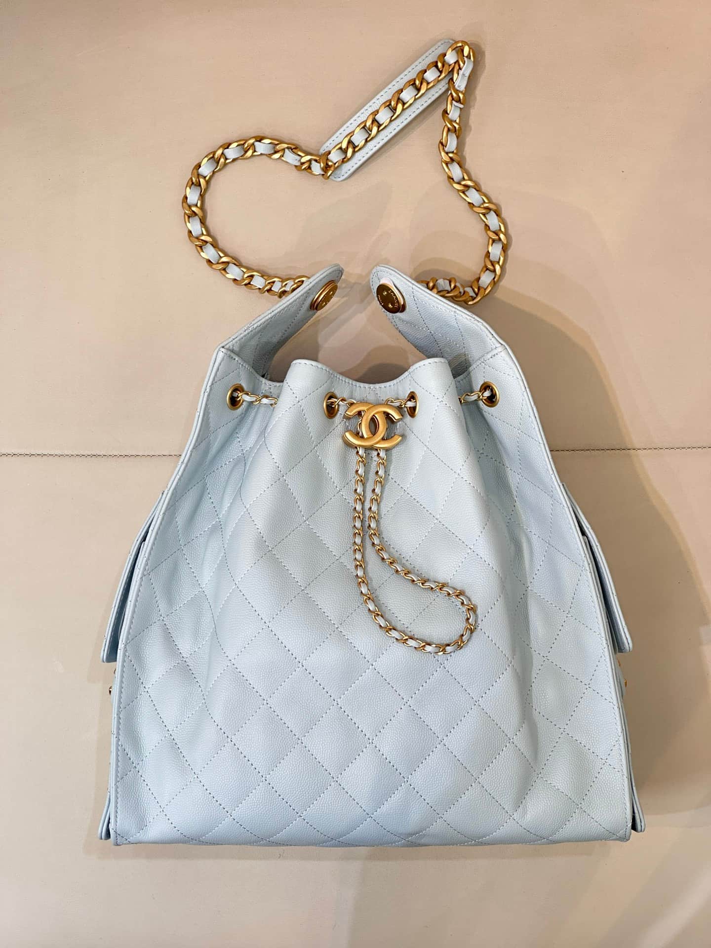 Chanel 25 Medium Hobo handbag AS5311 Grained Calfskin & Gold-tone Metal Light Blue TOP
