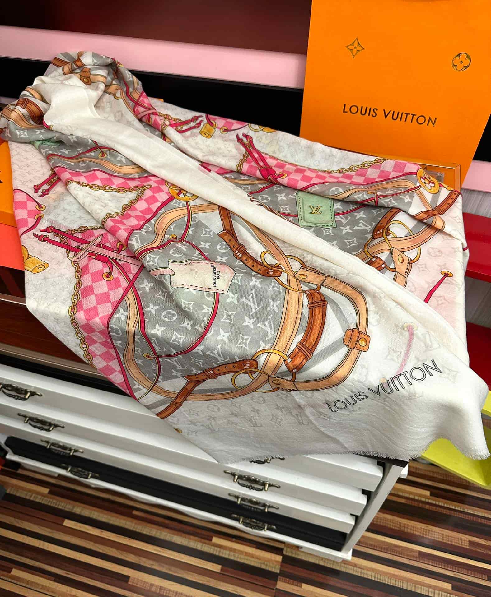 Louis Vuitton Flower And Straps Square