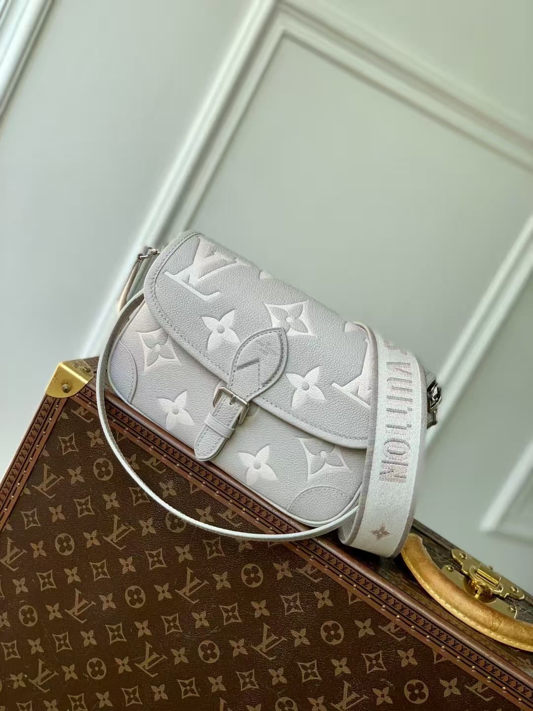 Louis Vuitton Diane Monogram Empreinte leather M14214 High