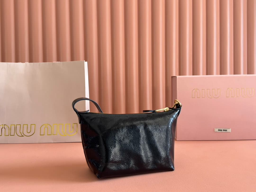 Miu Miu Black Naplak patent leather pouch 5NE841 High