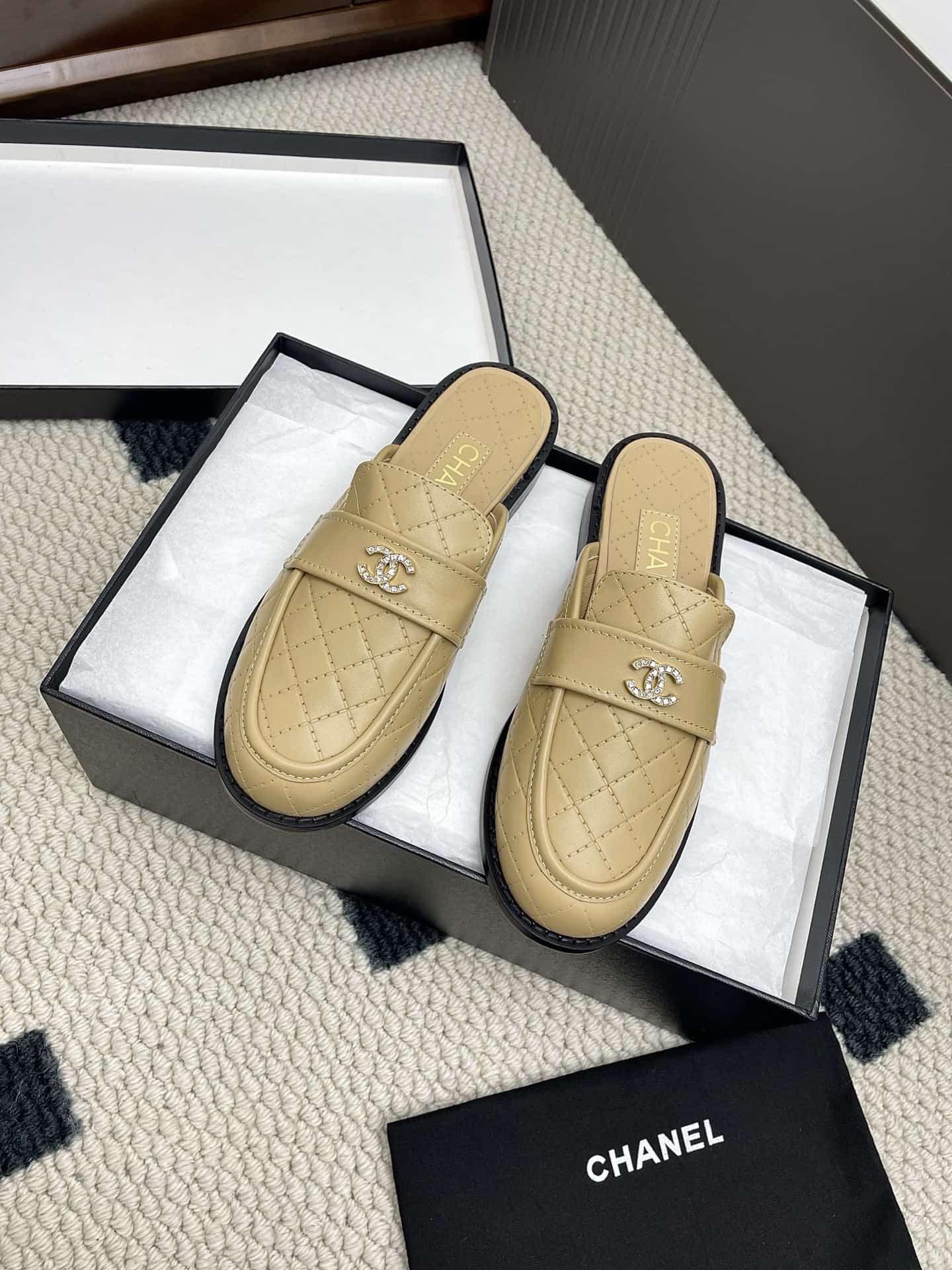 Chanel Interlocking CC Logo Leather Mules shoes Women