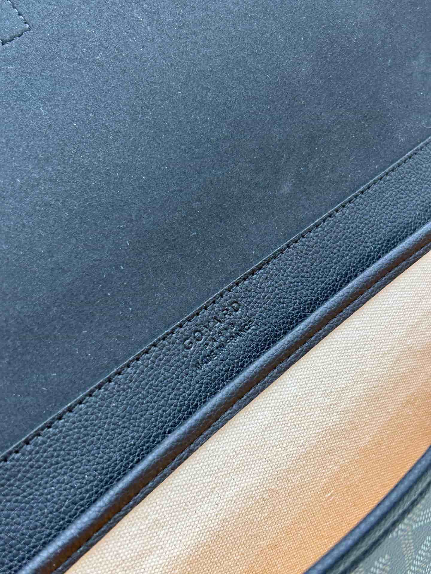 Goyard Coursier Messenger Bag Black Mid
