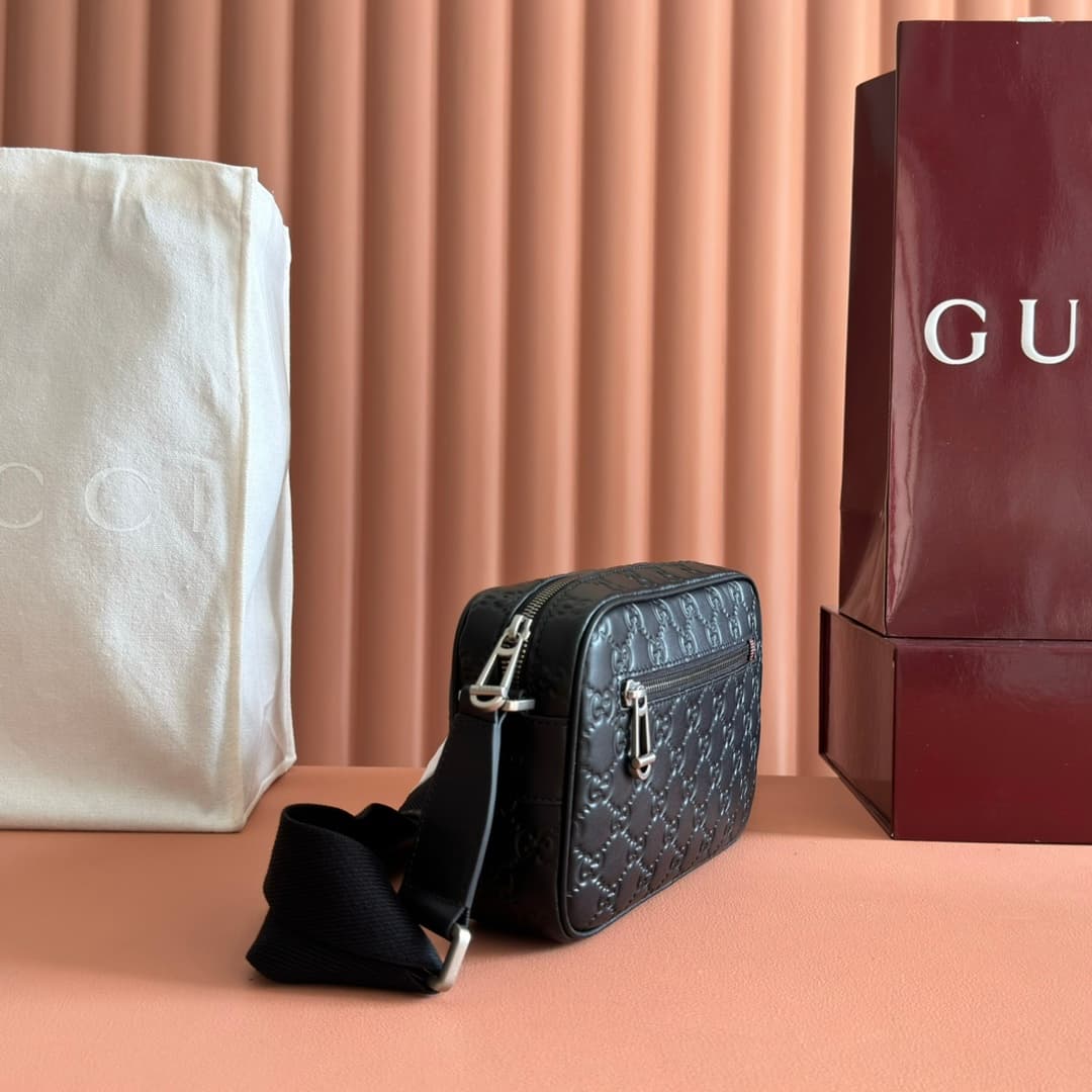 Gucci GG Emblem small crossbody bag Black embossed GG smooth leather ‎850242 High