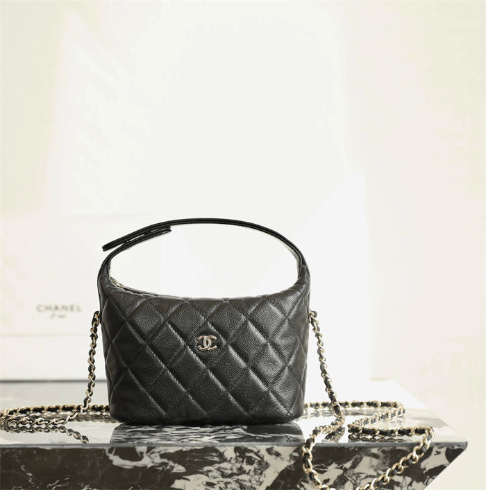 Chanel HOBO CLUTCH Grained Shiny Calfskin & Gold-Tone Metal TOP
