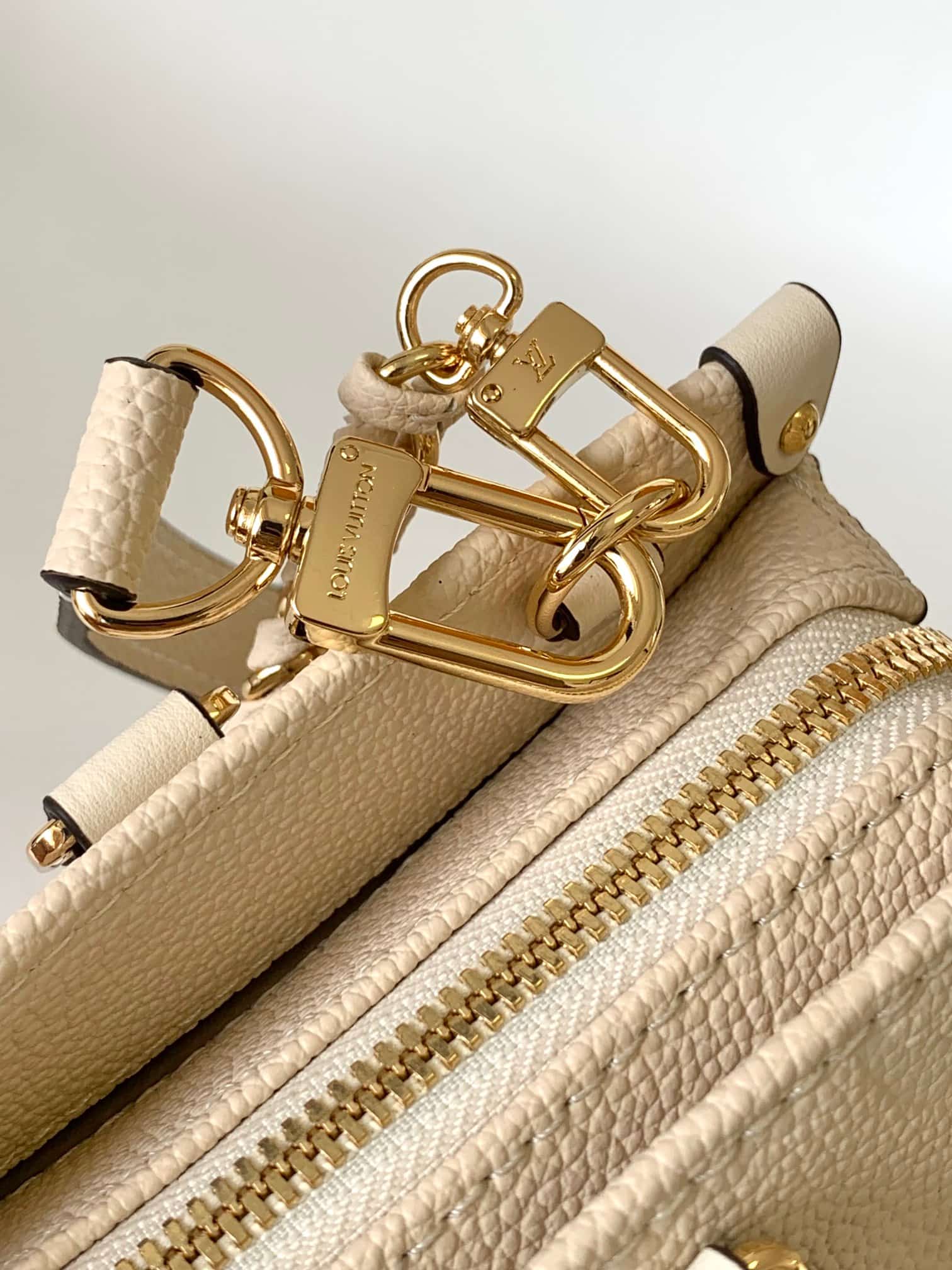 Louis Vuitton OnTheGo East West Monogram Empreinte Leather M23698 High