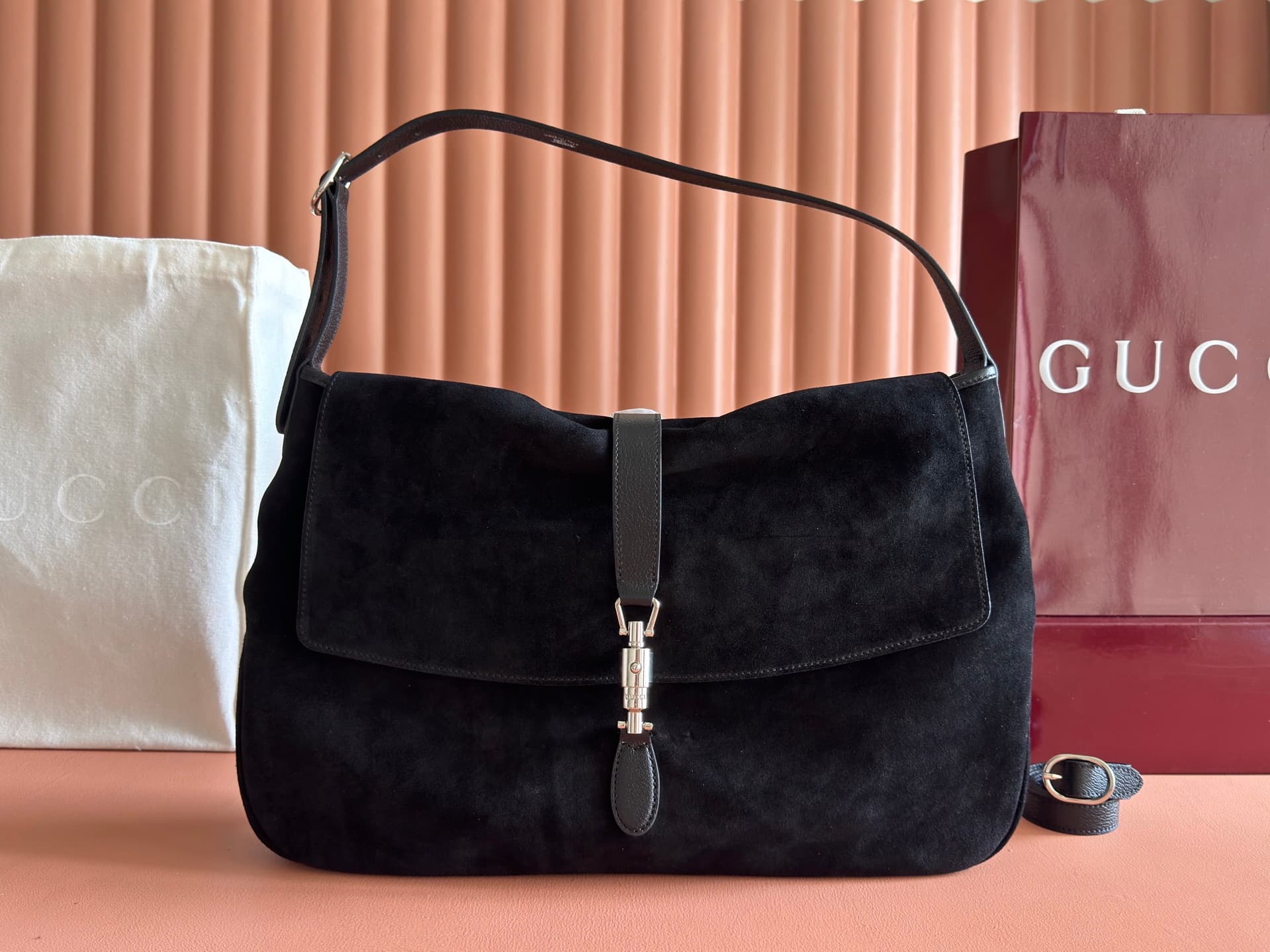 Gucci Jackie Flap large crossbody bag Black dark brown soft suede A005ZI High