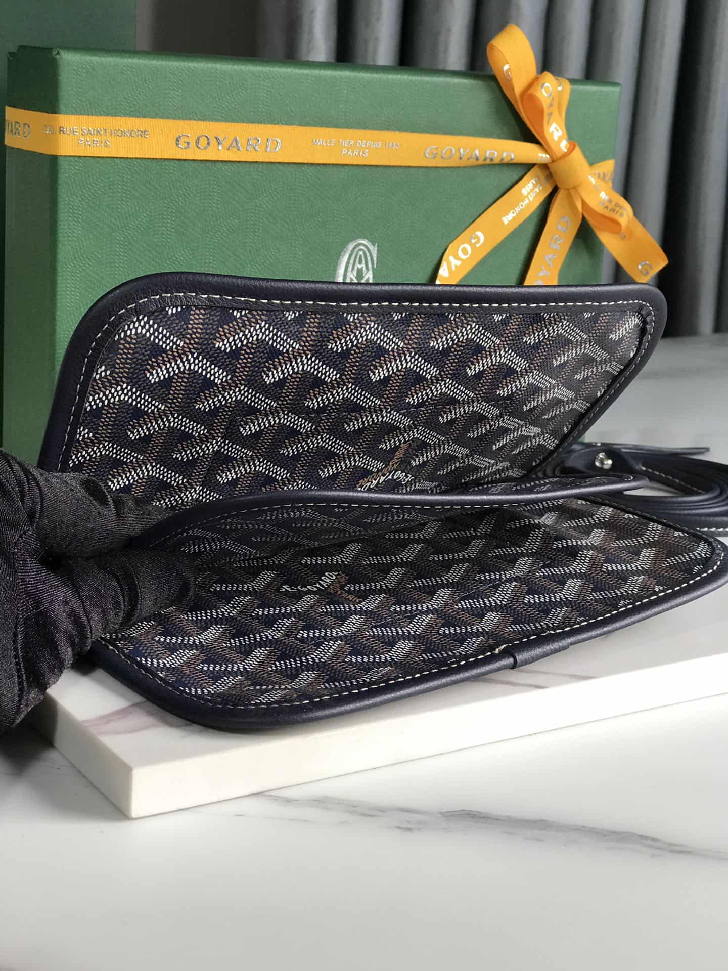 Plumet Pocket Wallet Goyardine Canvas & Chevroches Calfskin Navy Blue High
