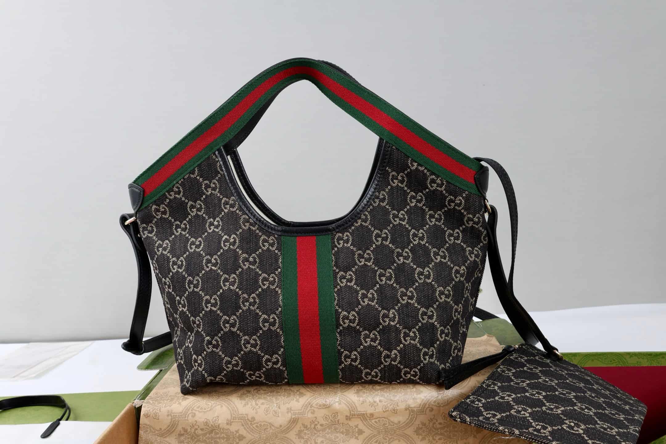 Gucci Giglio small tote bag 860845 black and white GG denim High