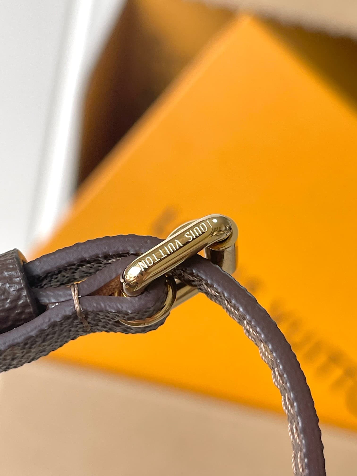 Louis Vuitton Express MM Calfskin leather Monogram/Hazelnut M26358 TOP