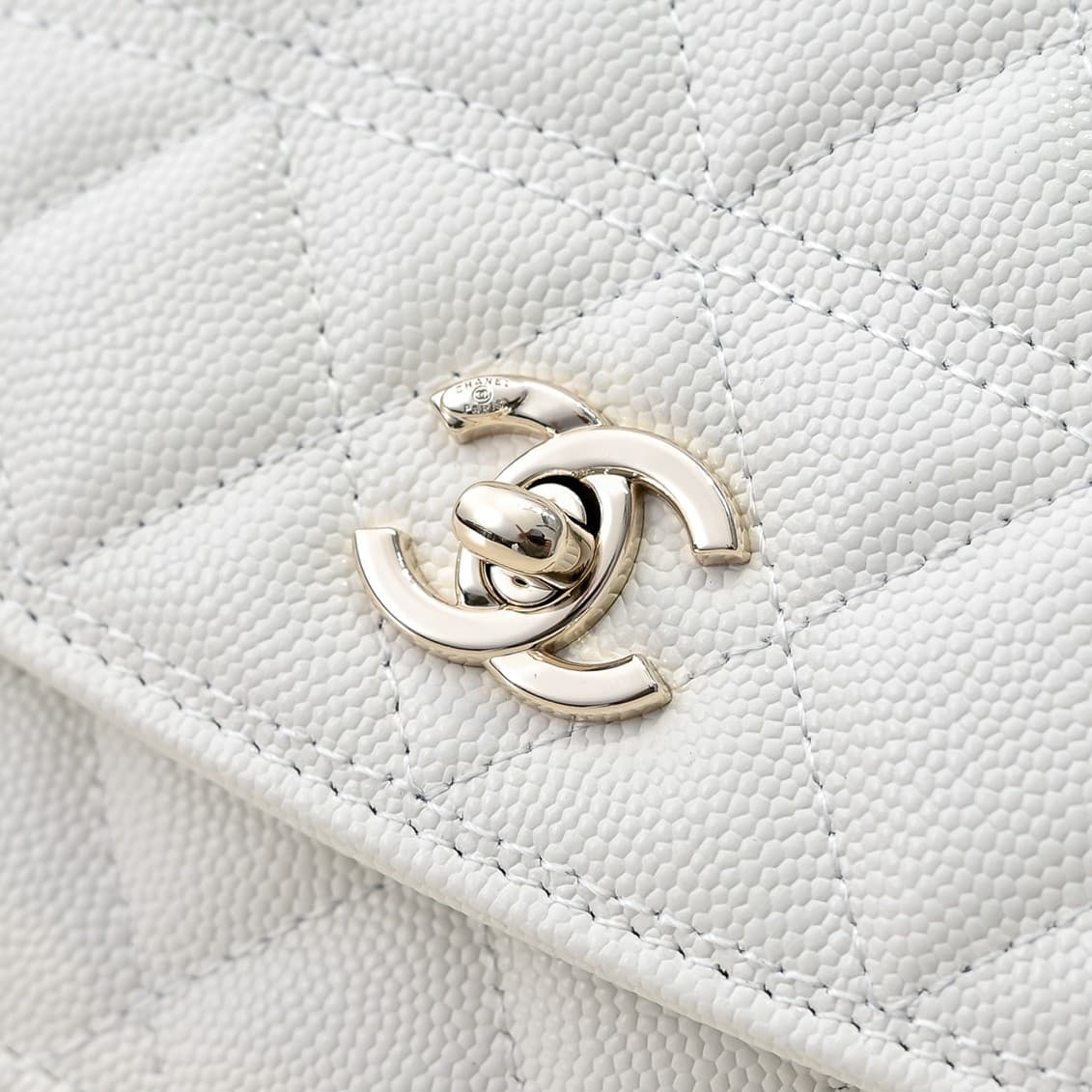 Chanel Wallet on Chain Grained Calfskin & Gold-Tone Metal White AP4401 A
