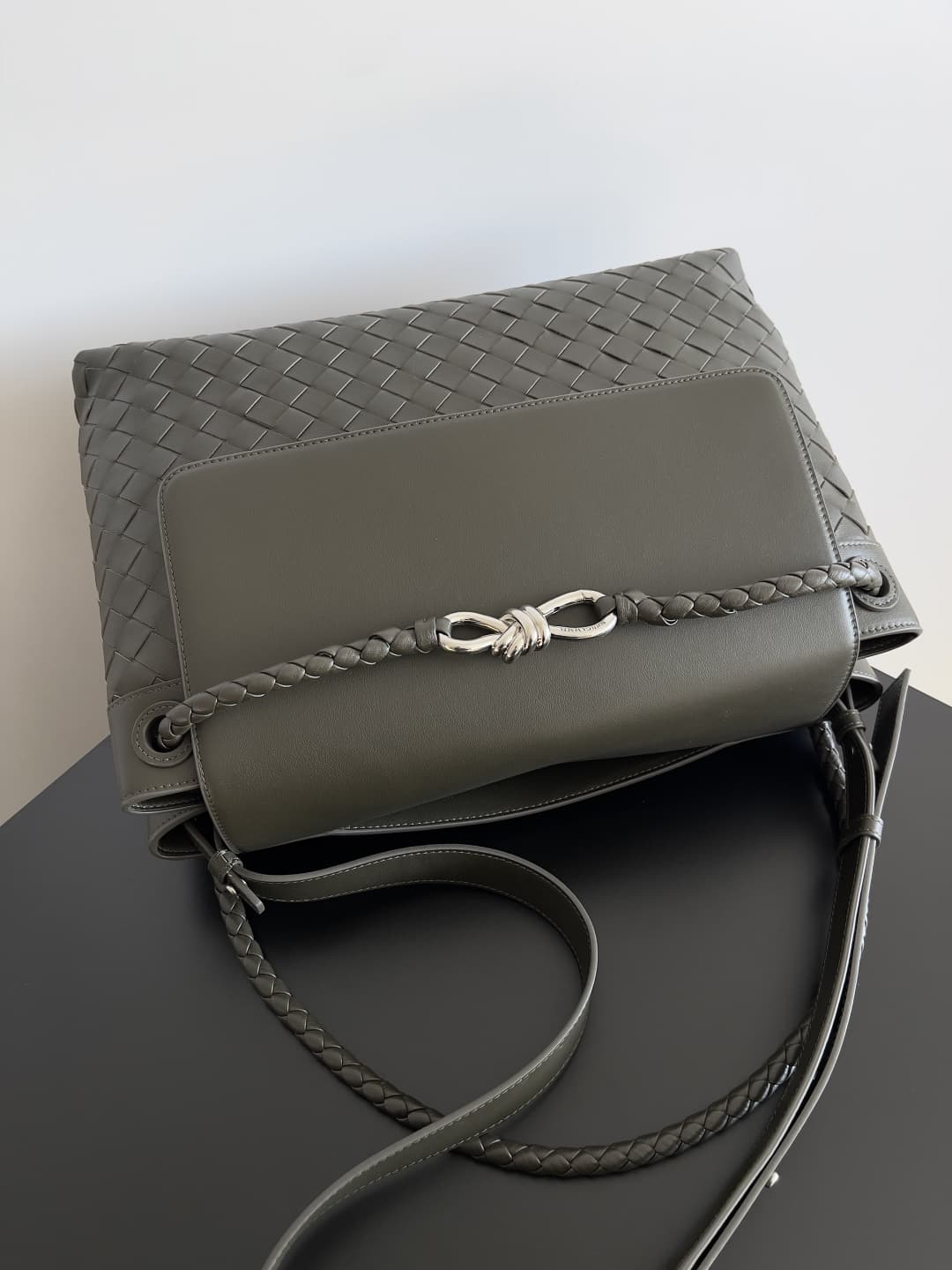 BV Andiamo Messenger Top