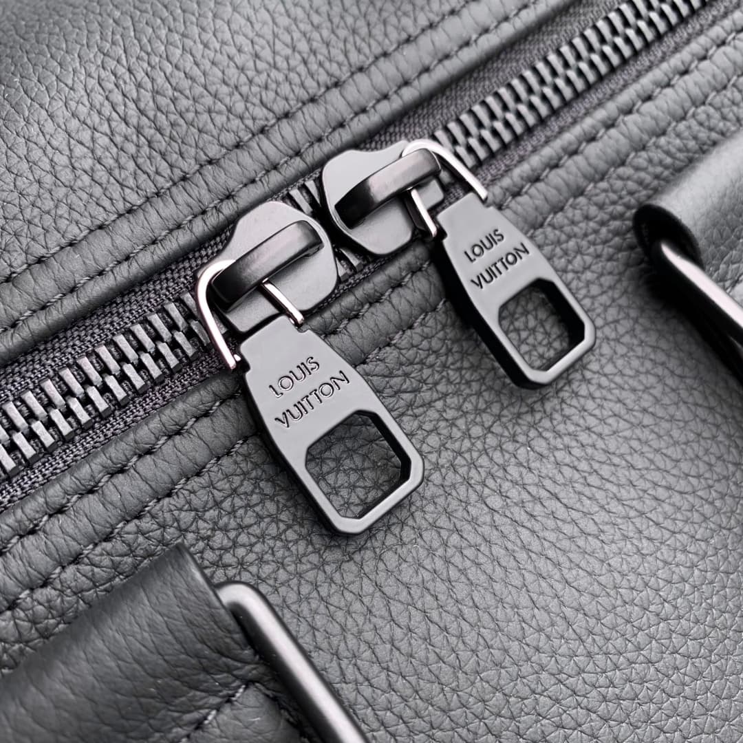 Louis Vuitton Keepall Bandoulière 35 Waxy calfskin M15249 Black High