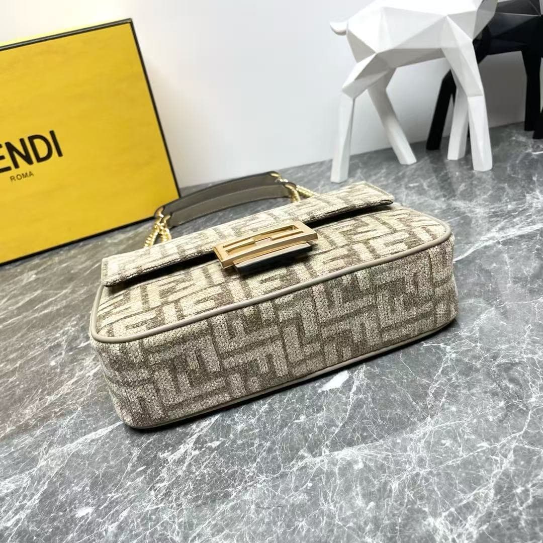 Fendi Baguette Chain Midi Bag In Light Beige Denim-Effect FF Jacquard Fabric High