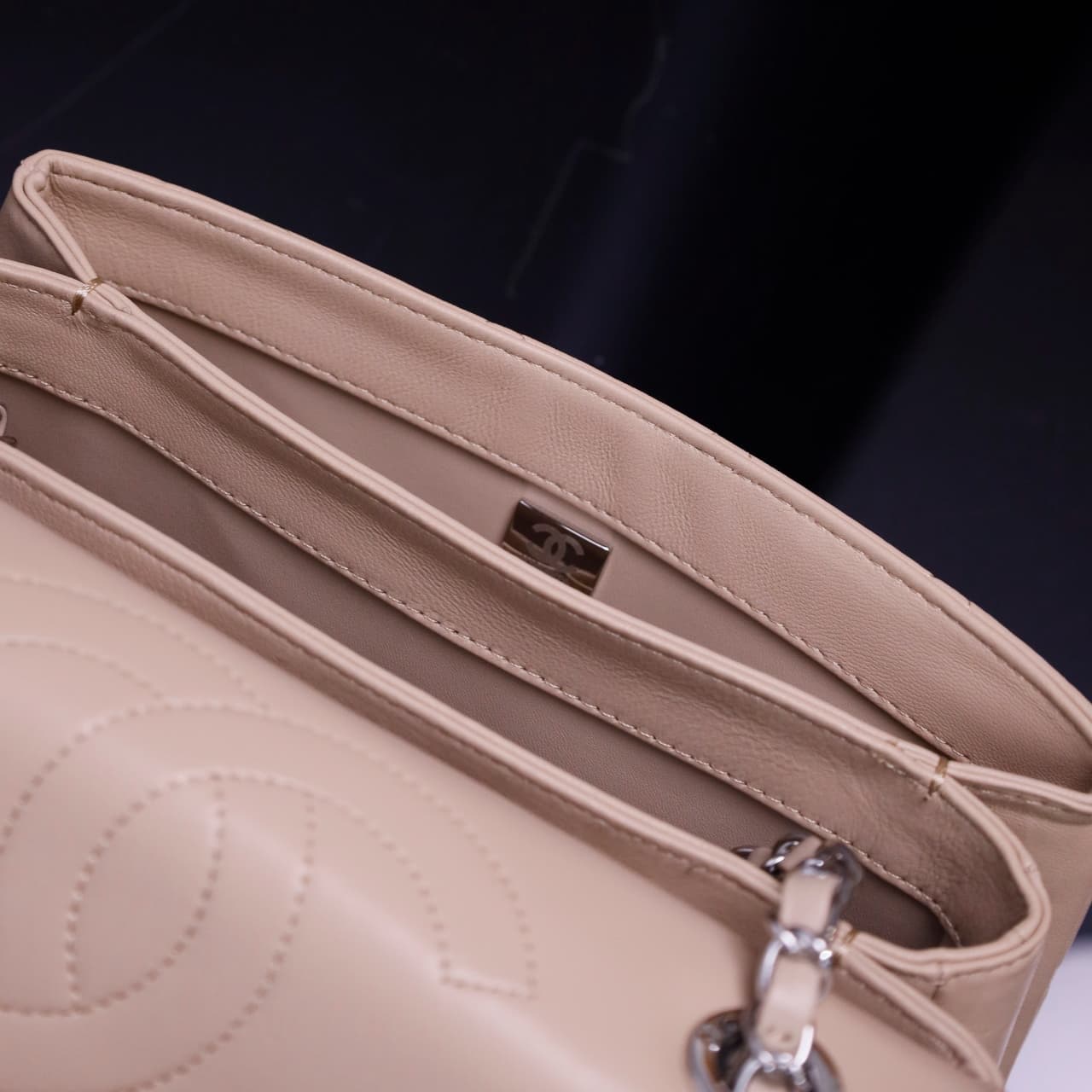 SMALL FLAP BAG WITH TOP HANDLE Lambskin Silver Metal Beige A