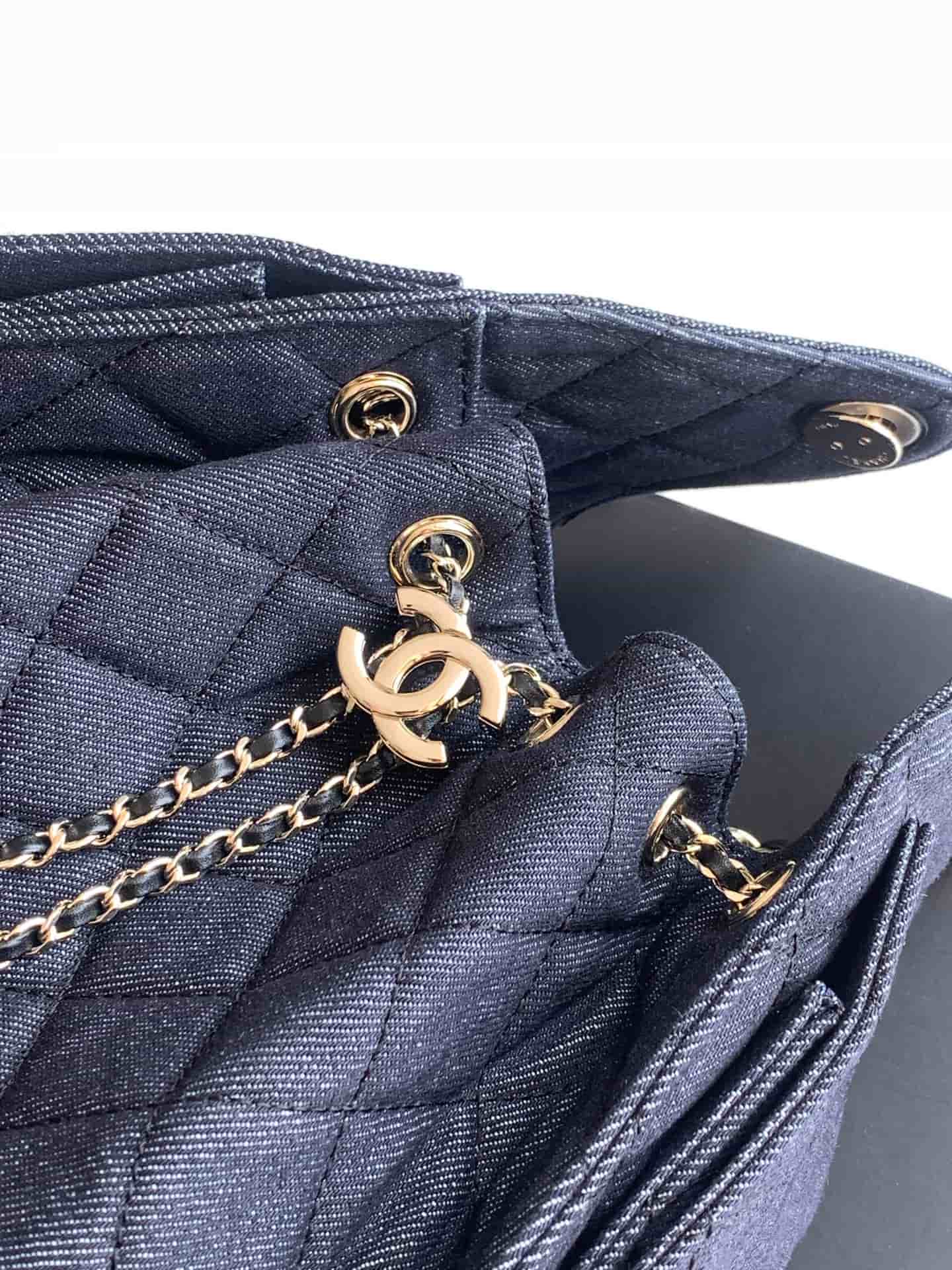 Chanel 25 Small Hobo handbag AS5293 Denim&Gold-tone metal Drak Blue A