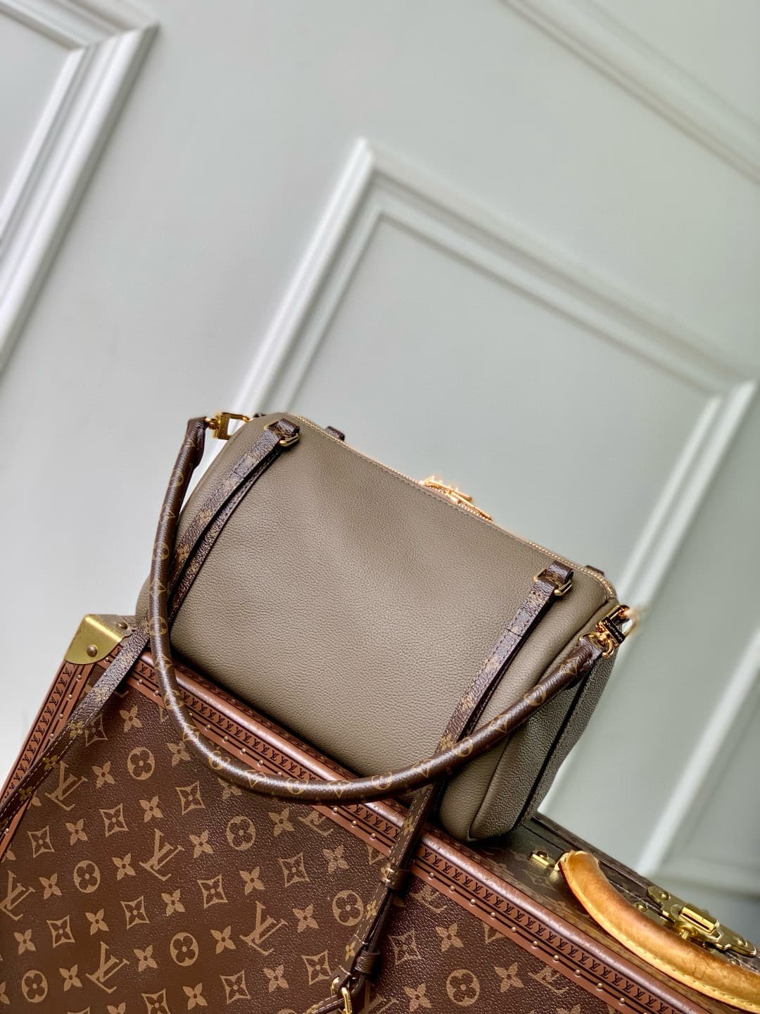 Louis Vuitton Express PM Calfskin leather Smoke Gray M26360 High