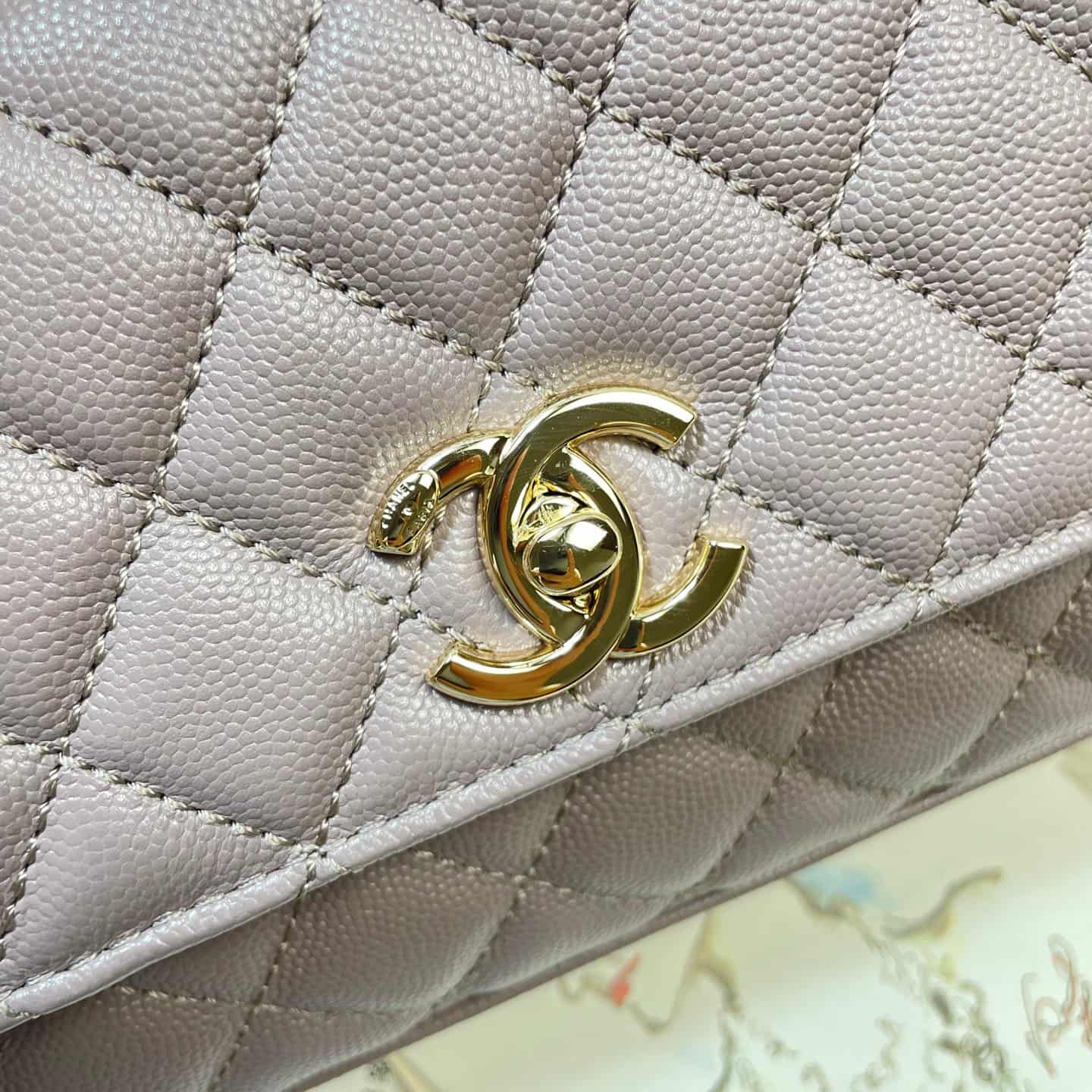 Chanel Maxi Flap Bag with Top Handle Grained Calfskin& Gold-Tone Metal AS6091 Grey A