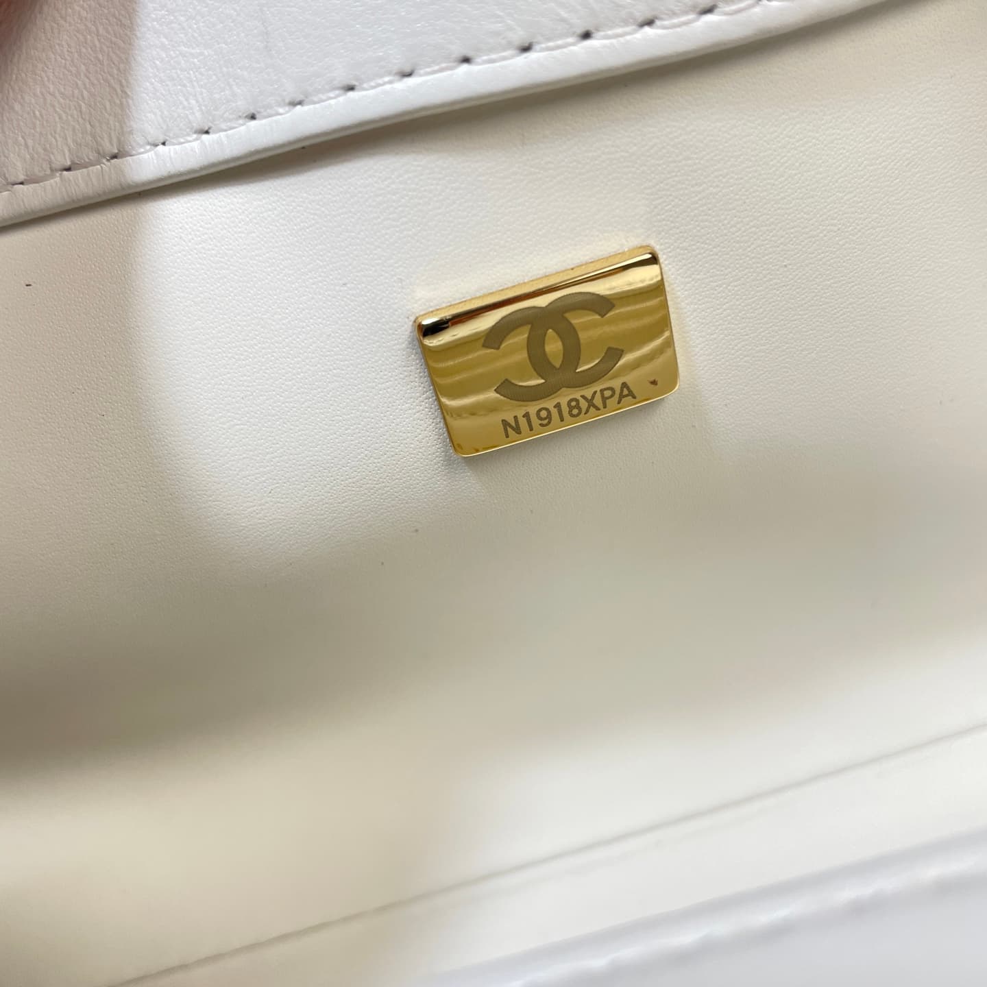 Chanel Maxi Flap Bag with Top Handle Calfskin& Gold-Tone Metal AS6091 White A