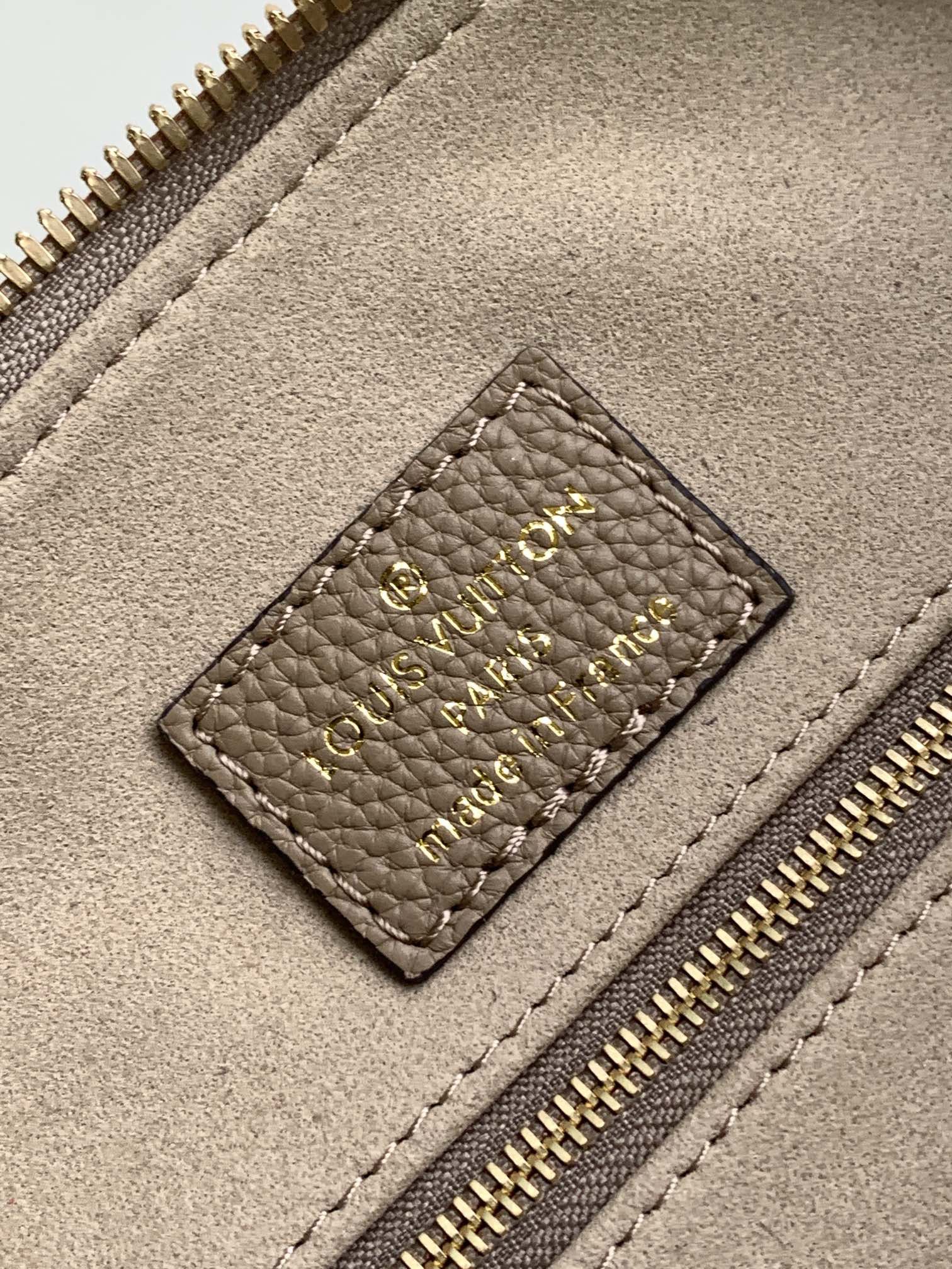Louis Vuitton Speedy Bandoulière 25 Bag Tourterelle Embossed grained cowhide leather M59273 High
