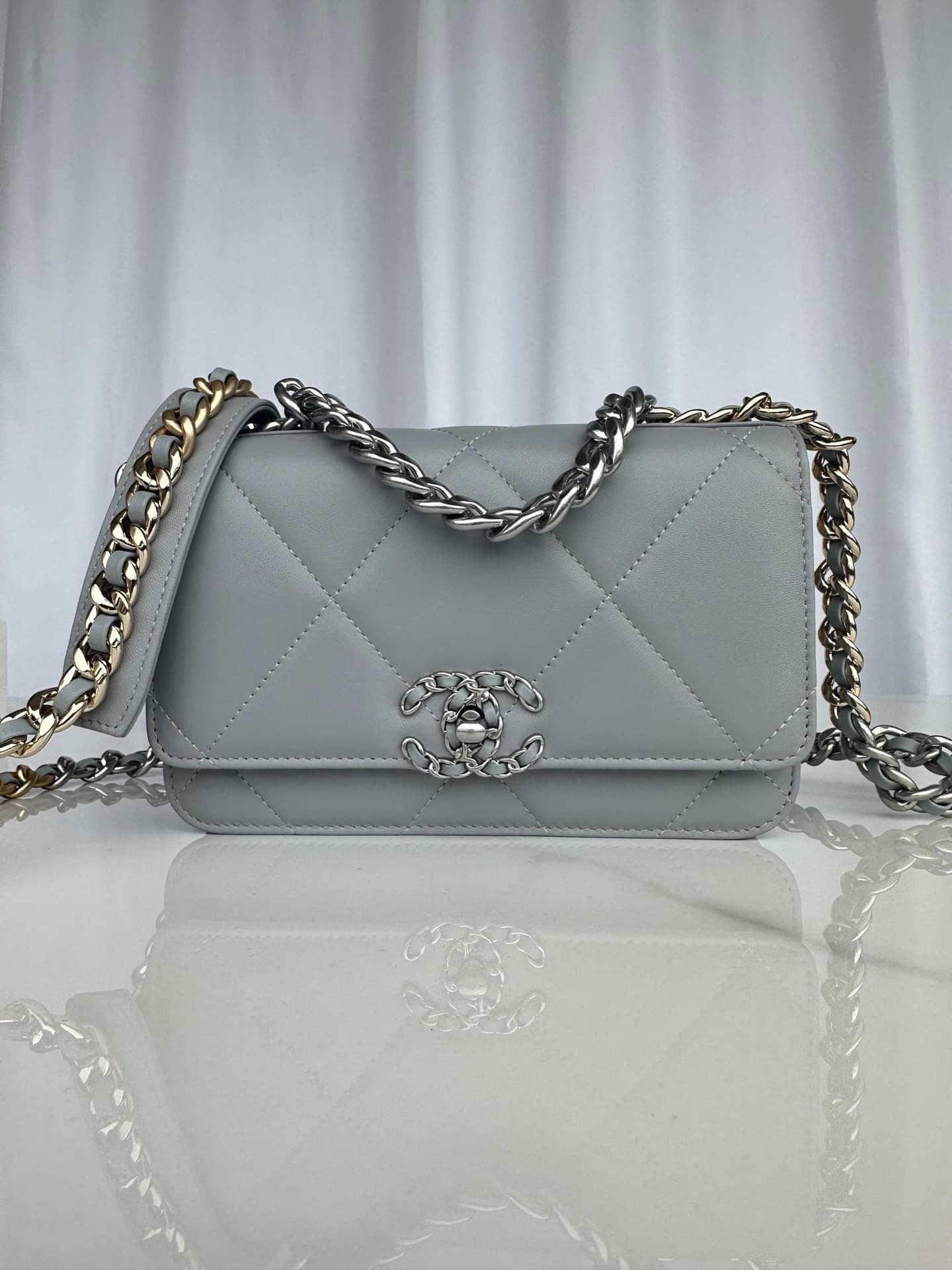 Chanel Wallet on Chain Lambskin Leather & Silver-Tone Metal Grey AP0957 A