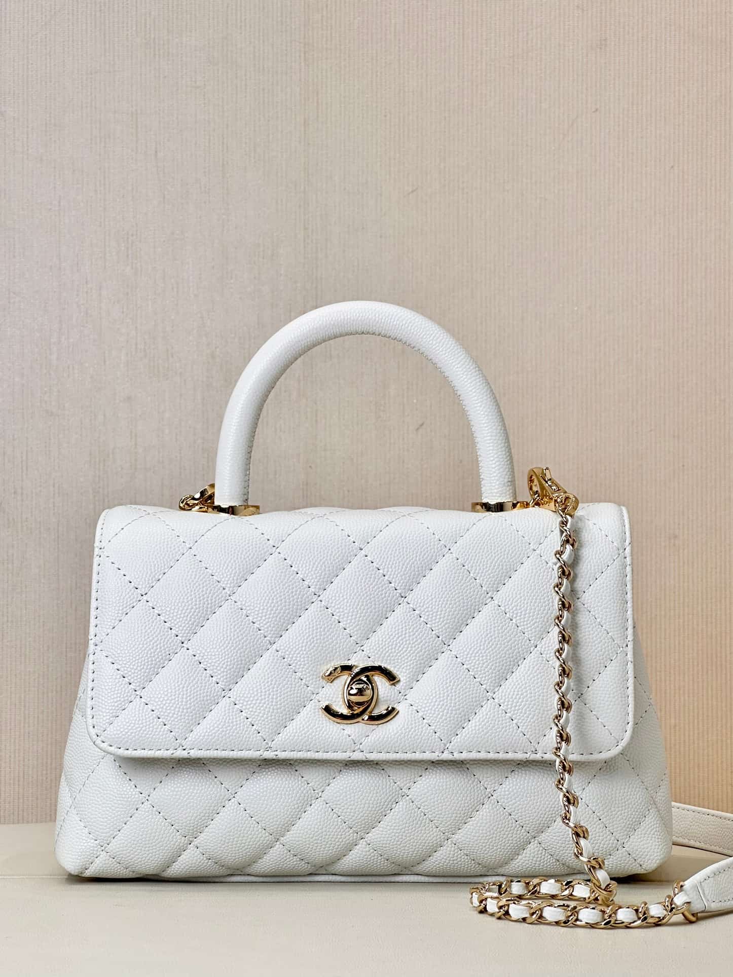 FLAP BAG WITH TOP HANDLE Grained Calfskin & Gold-Tone Metal A92990 White  TOP