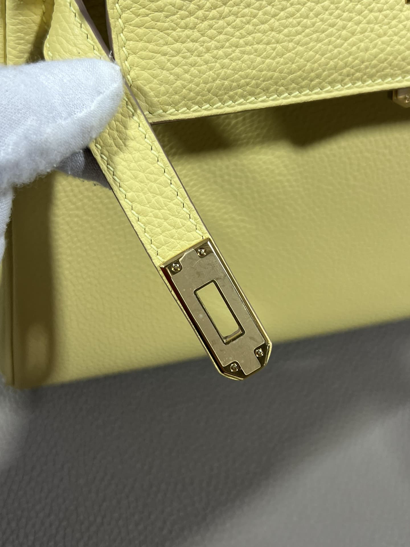 Hermes Kelly 25/28/32cm Retourne Bag Togo Leather In Jaune Poussin WAX High