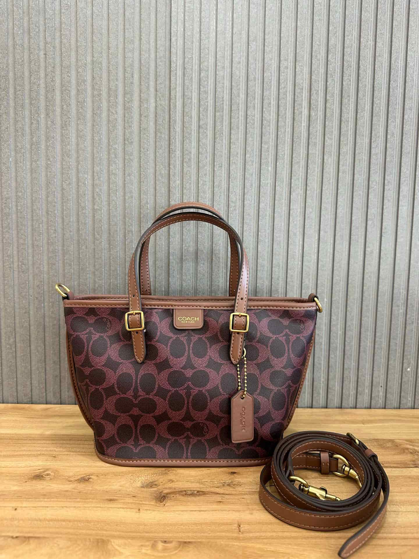 Coach Taxi Tote Bag 21 in Signature Canvas High