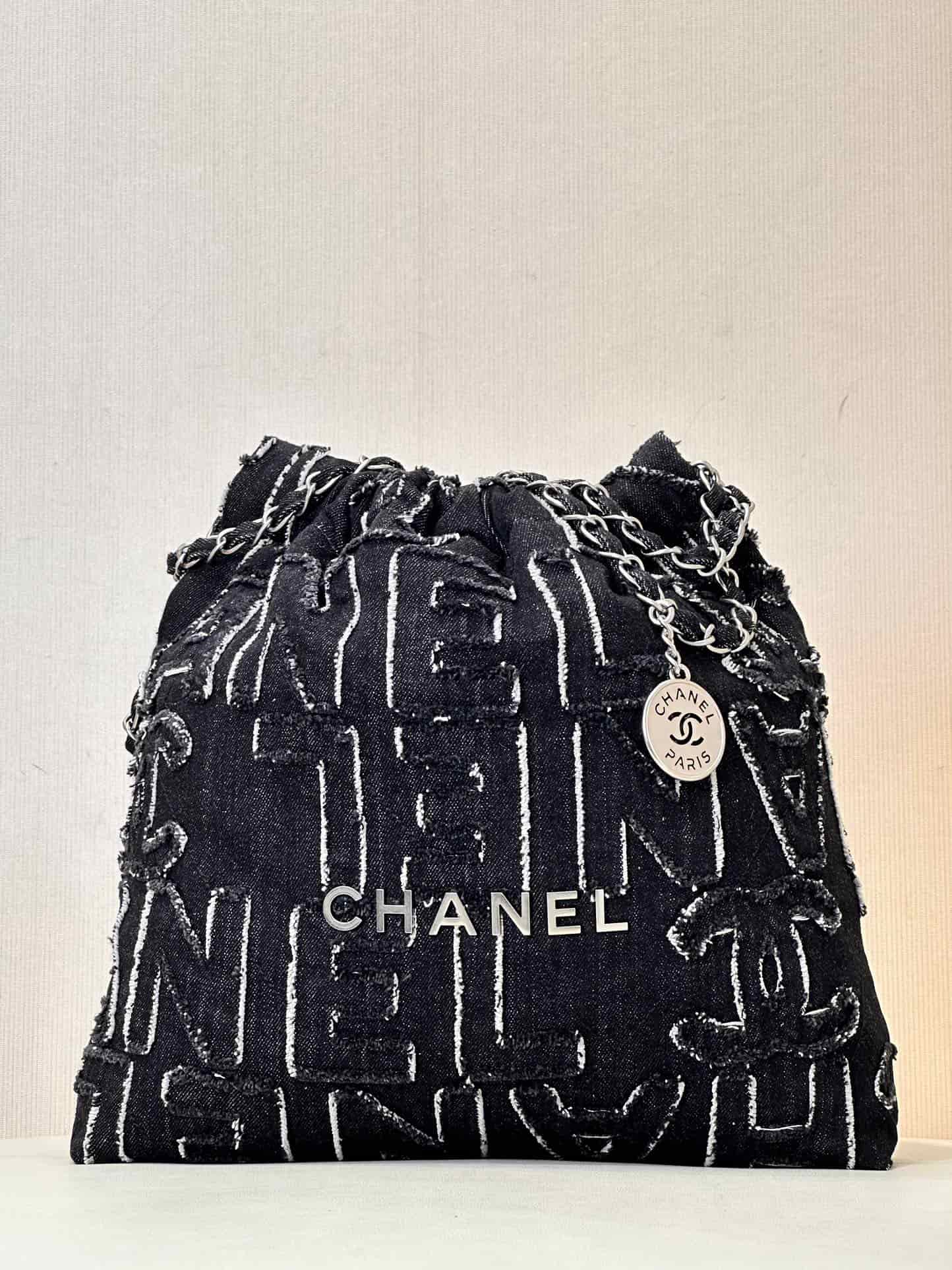 Chanel 22 Small handbag Washed denim & silver-tone metal AS3260 Black  TOP