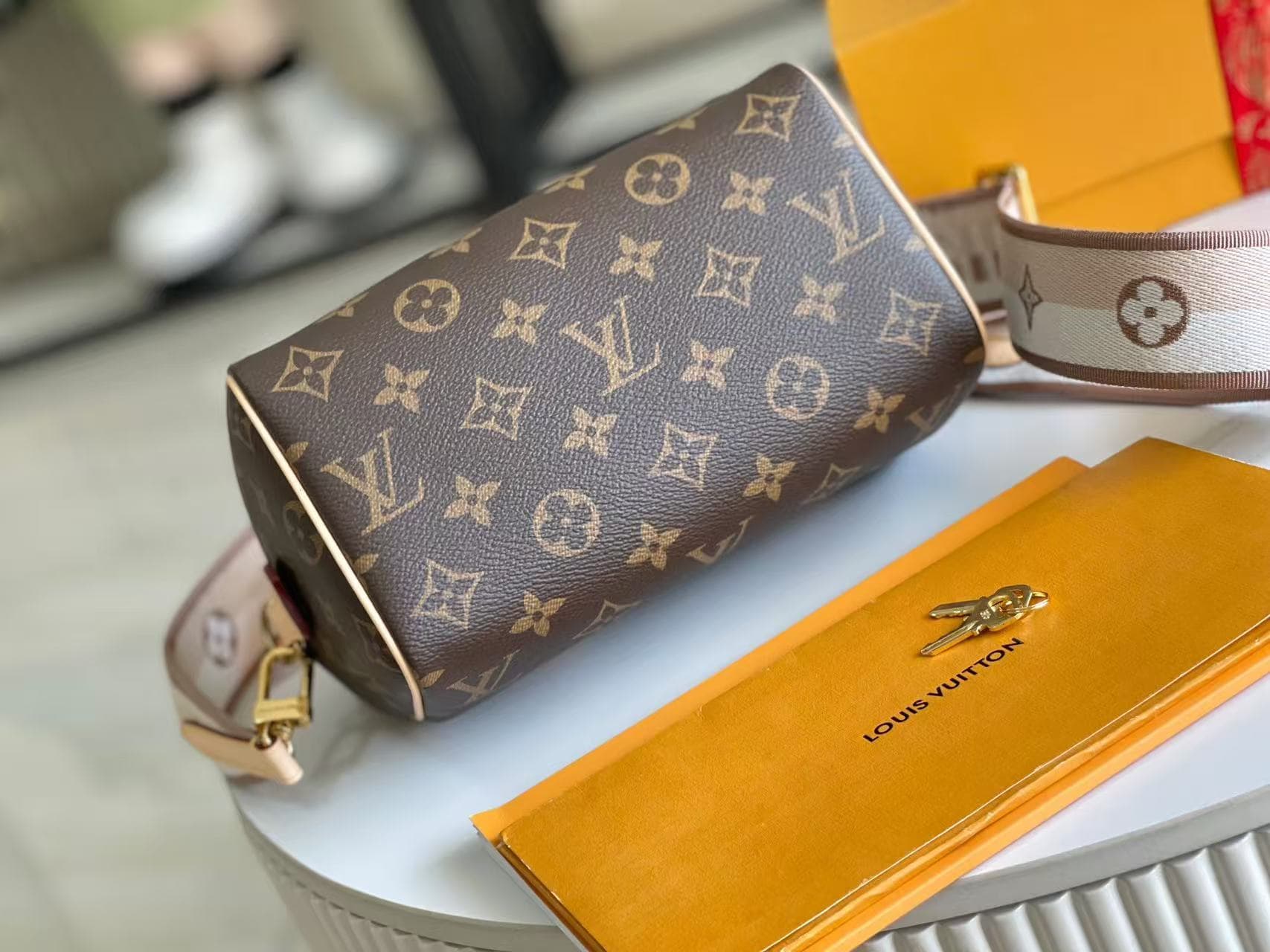 Louis Vuitton Speedy Bandoulière 20 Monogram coated canvas M46222 Top