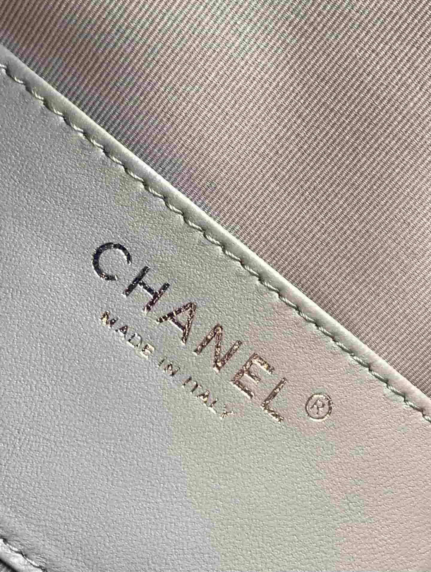 Chanel 25 Medium Hobo Medium handbag AS5311 Suede & Silver-tone Metal Grey High