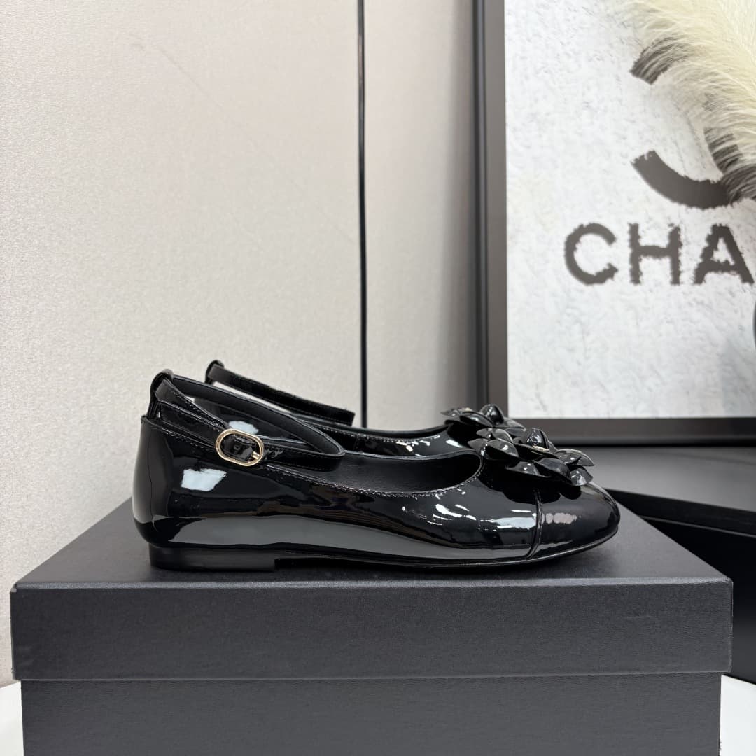 Chanel Ballet flats shoes Women