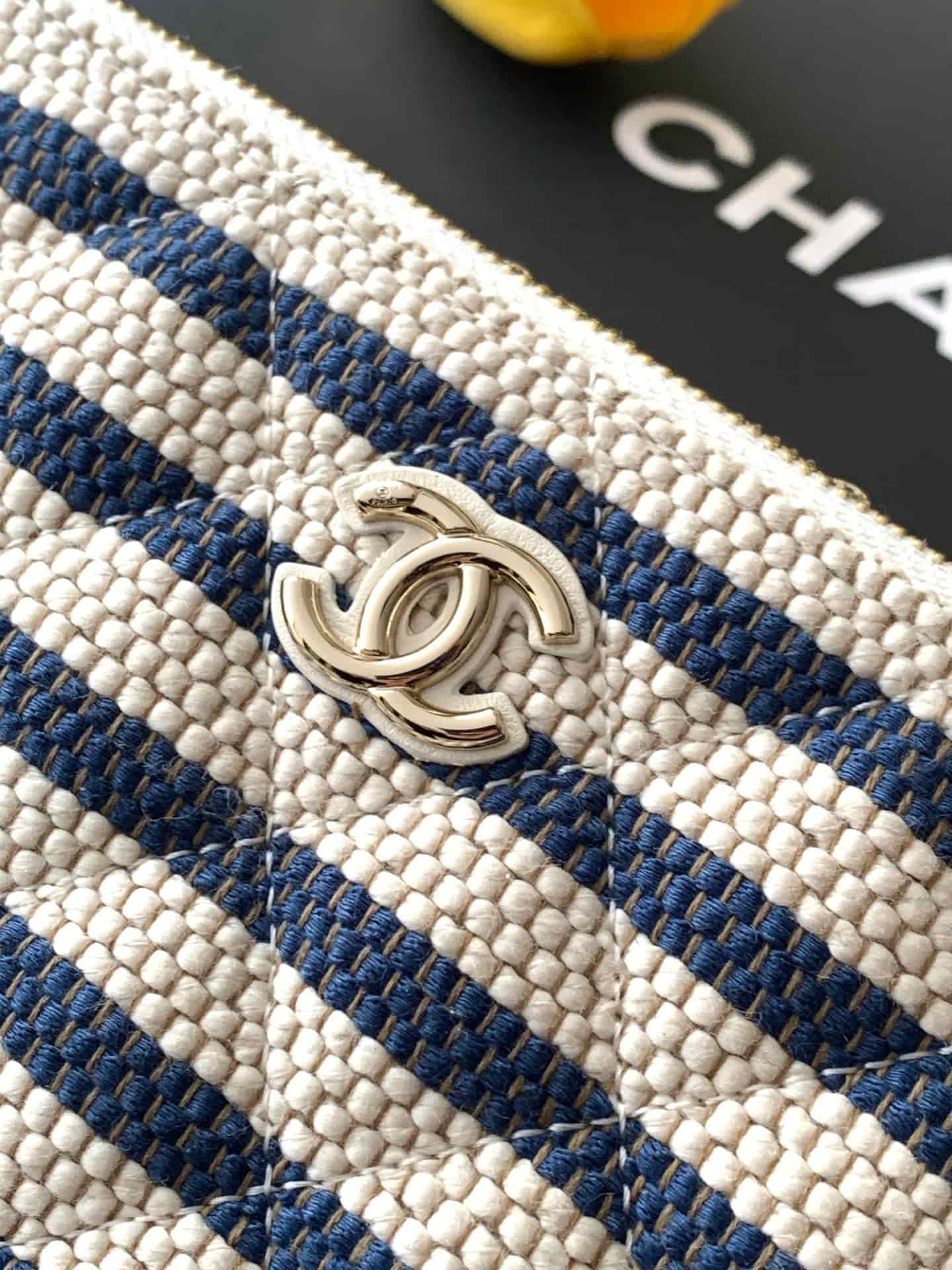 Chanel Zipped Case Printed Fabric & Gold-Tone Metal Blue & White AS4989 A