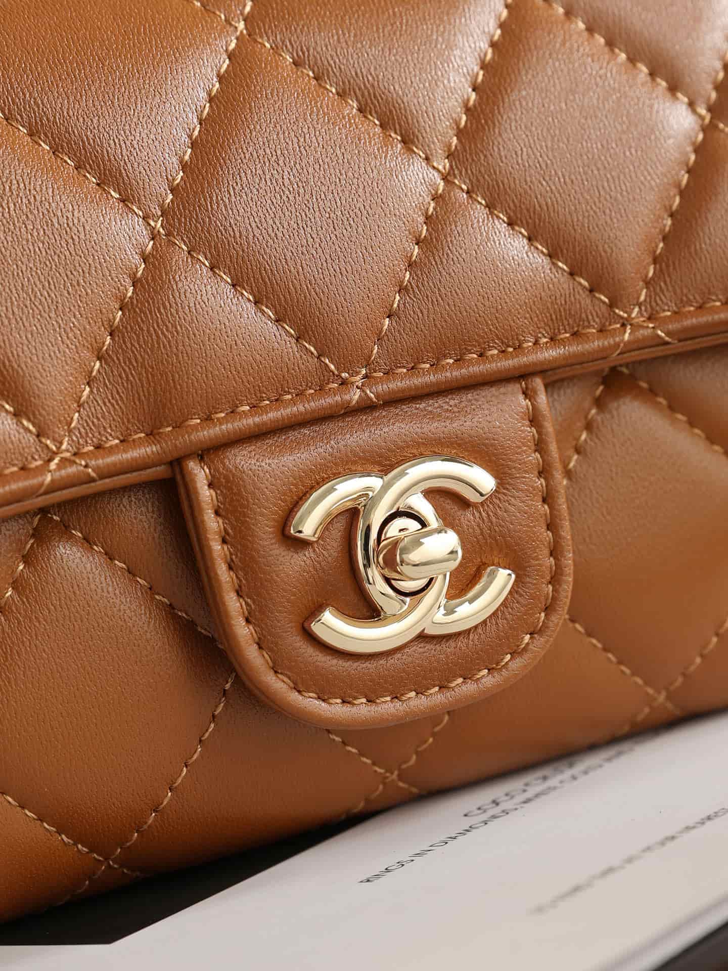 Chanel Clutch with chain Lambskin & Gold-Tone Metal Camel AP5280 A