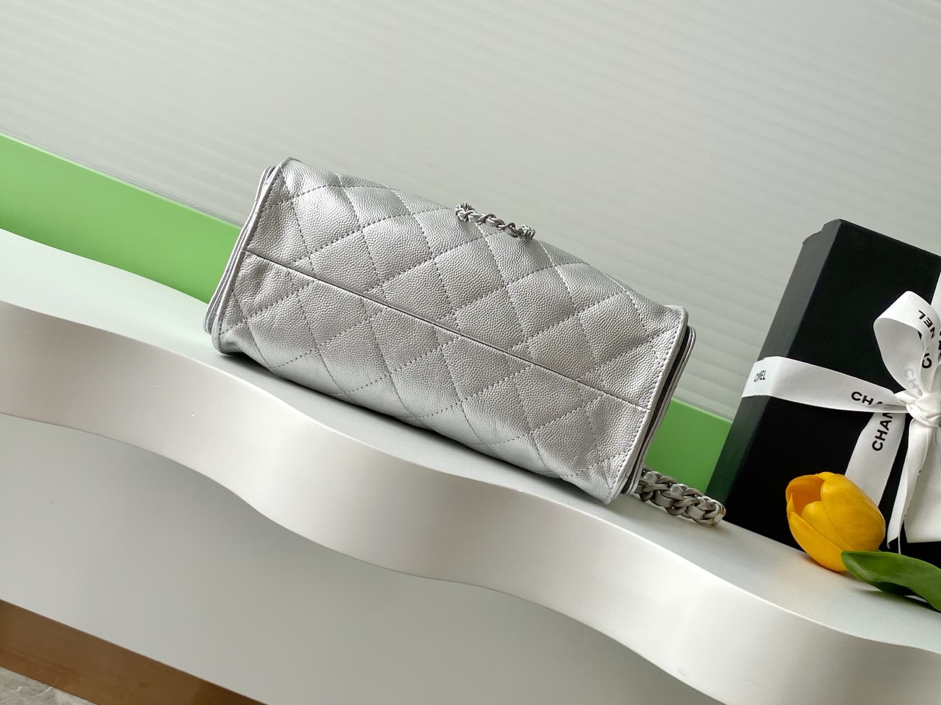 Chanel 25 Mini Hobo handbag AS5631 Grained calfskin & Silver-tone metal Silver A