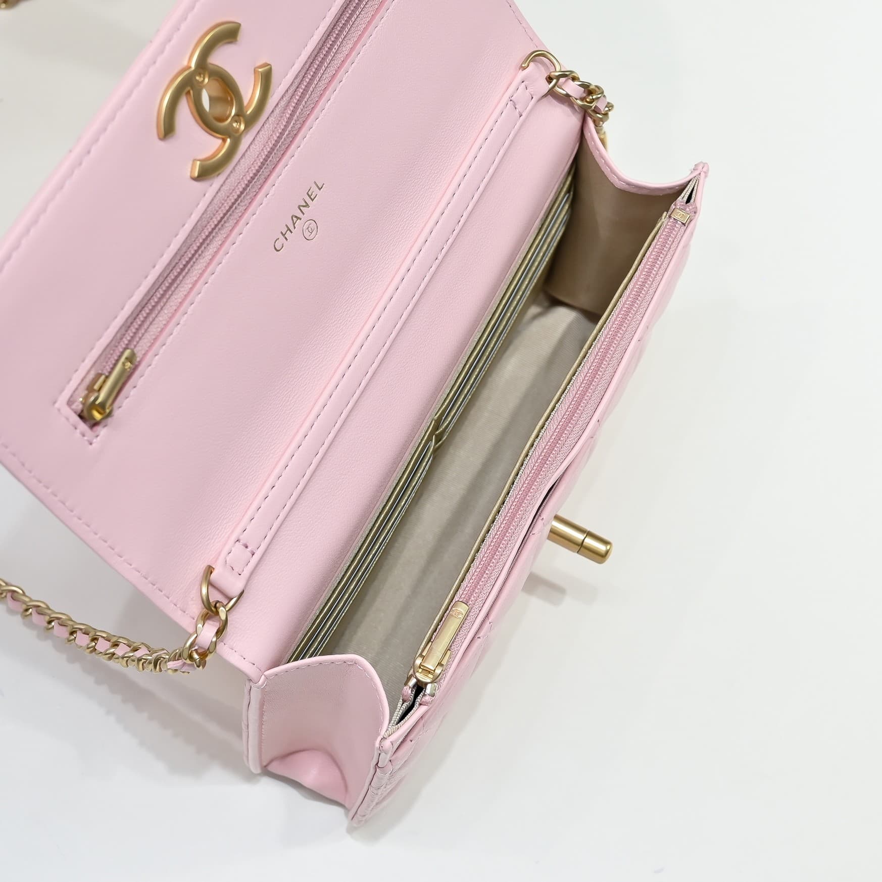 Chanel Wallet on Chain Quilted Leather  & Gold-Tone Metal Pink AP3938 High