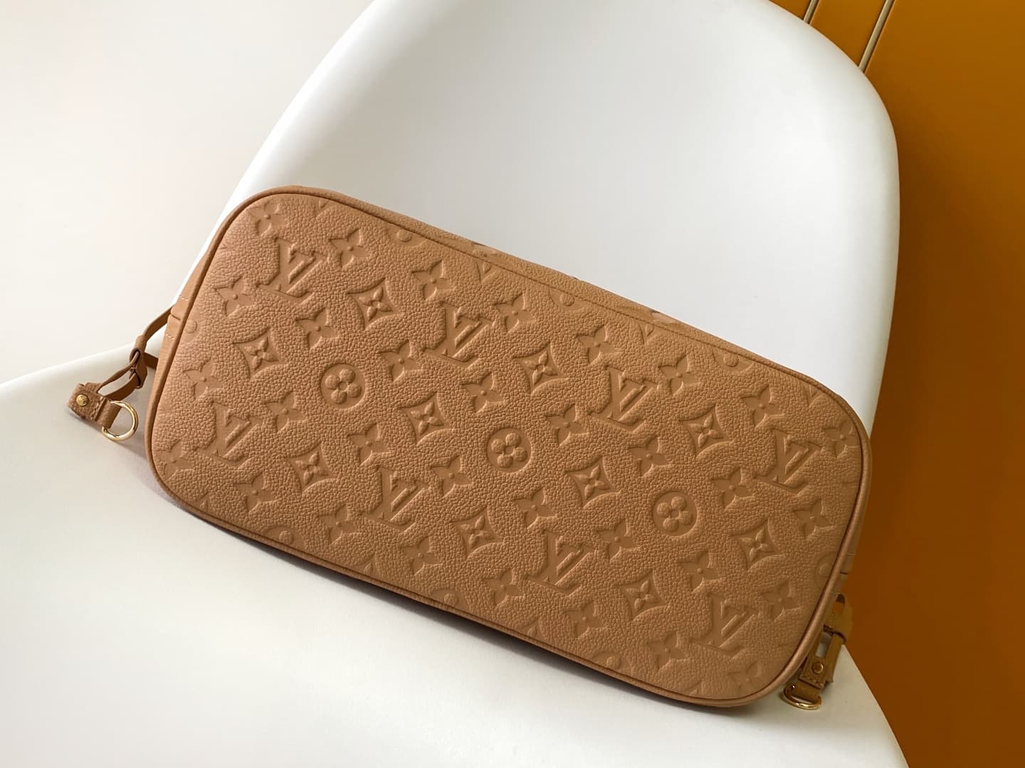 Louis Vuitton Neverfull MM Sand Grained cowhide leather M14319 High