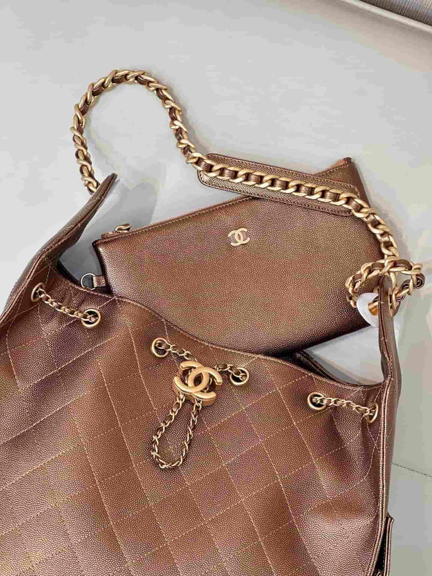 Chanel 25 Medium Hobo handbag AS5311 Grained Calfskin & Gold-tone Metal Dark Gold TOP