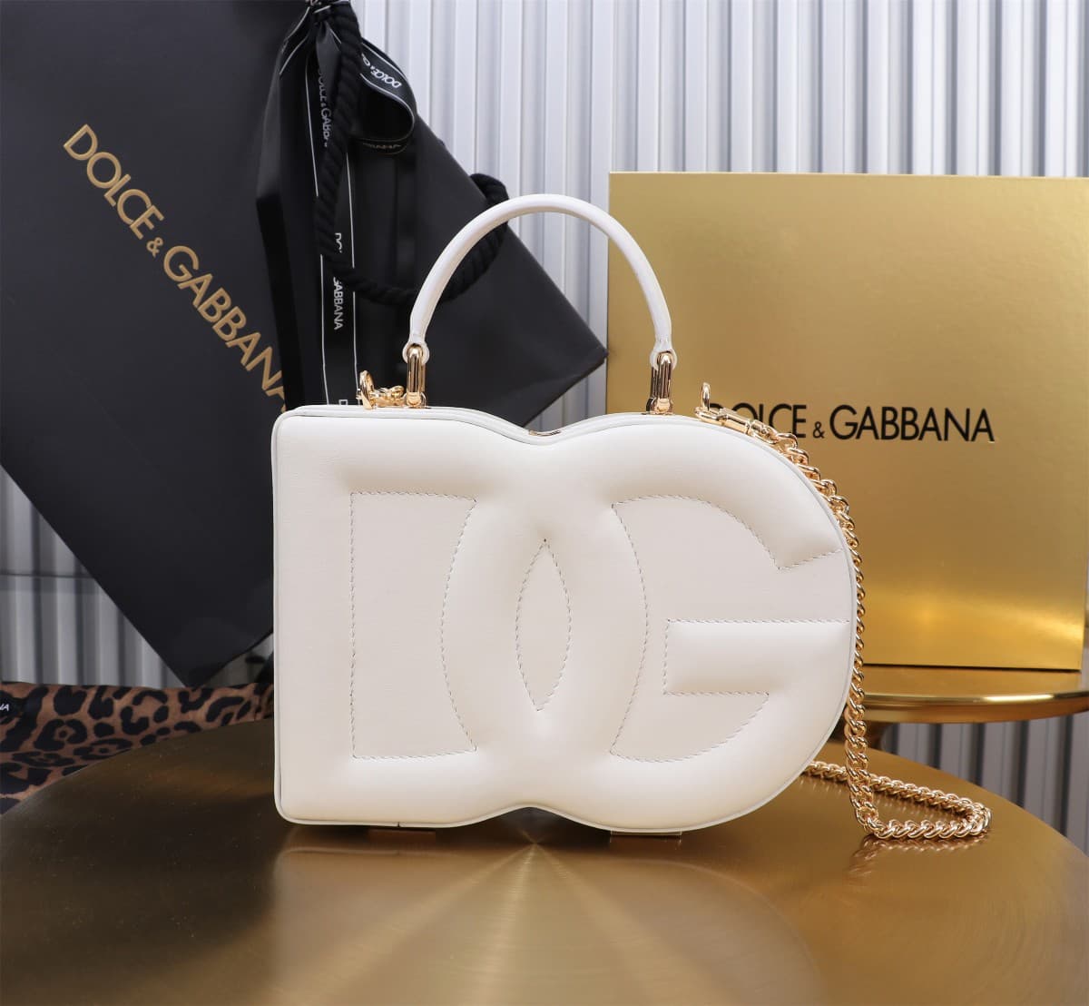 Dolce & Gabbana White leather DG Logo handbag high