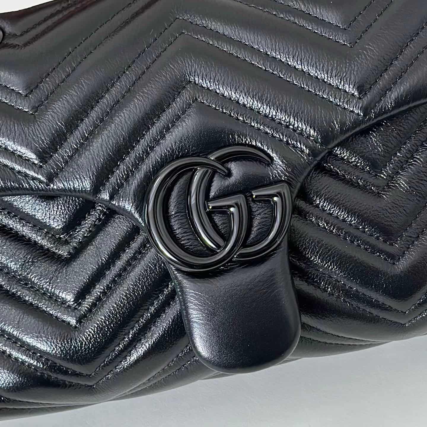 Gucci GG Marmont Small Shoulder Bag 855371 Black High