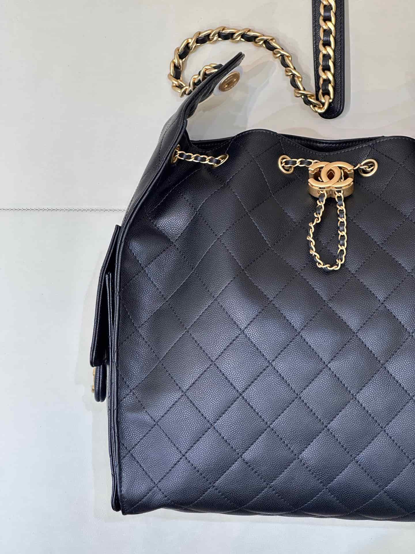 Chanel 25 Medium Hobo handbag AS5311 Grained Calfskin & Gold-tone Metal Black TOP
