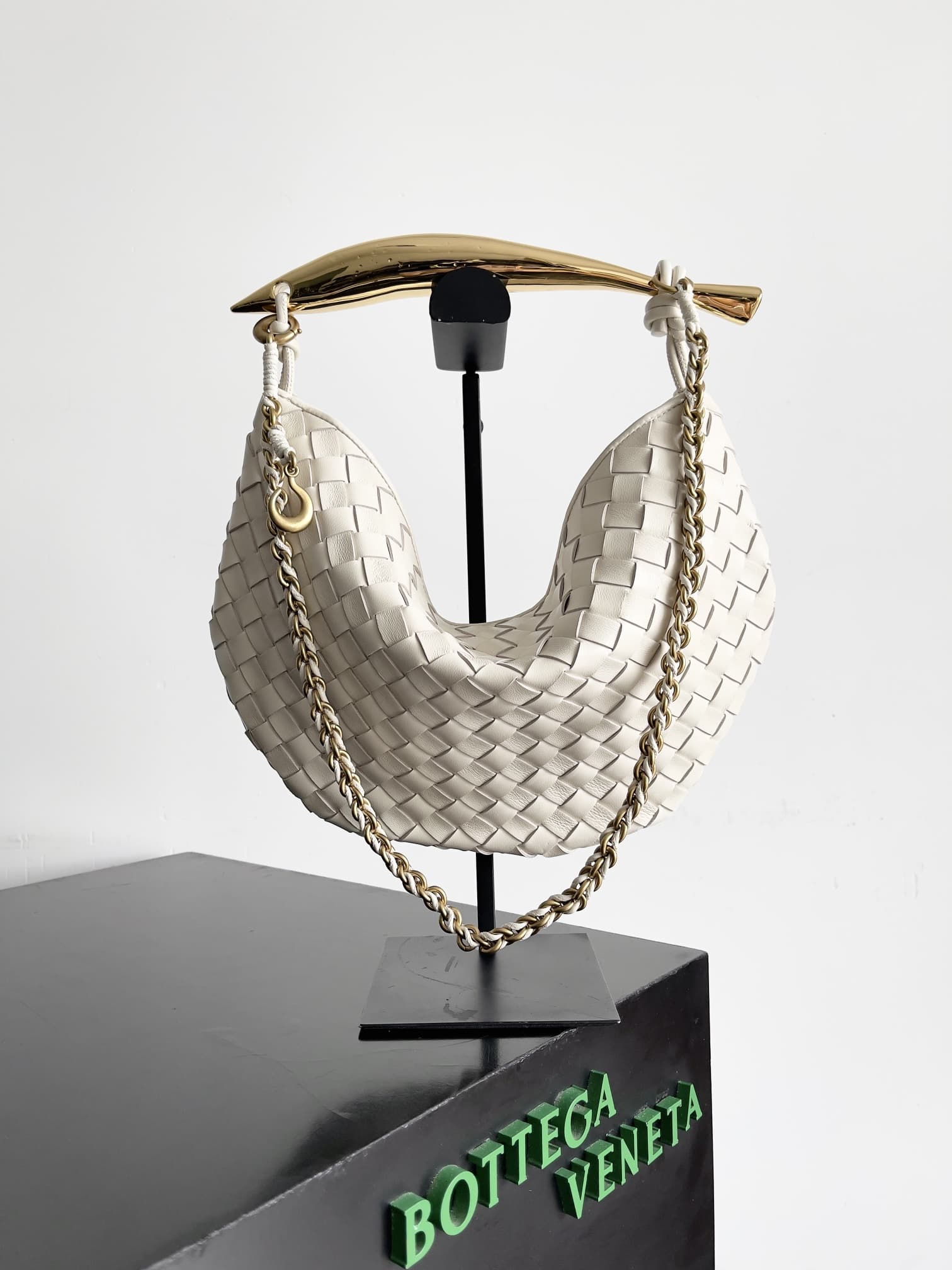 BV Sardine Chain Intrecciato Top