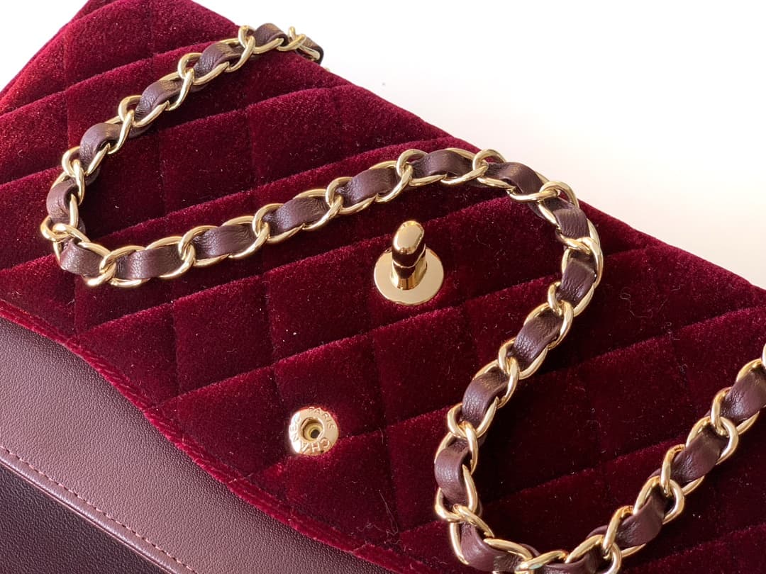Chanel Medium CLASSIC HANDBAG Velvet  & Gold-Tone Metal Dark Brown A