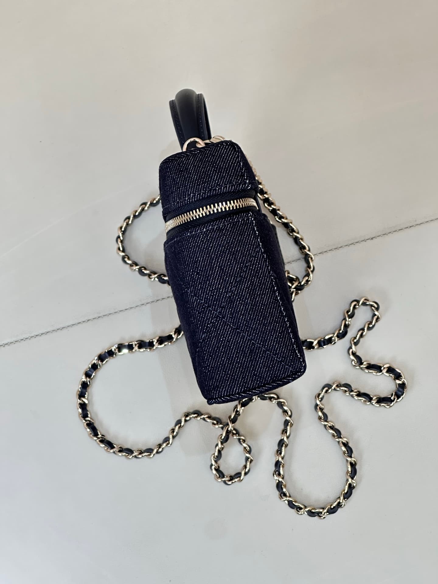 Chanel Vanity with Chain Denim & Gold-Tone Metal Dark Blue  AP4936 TOP