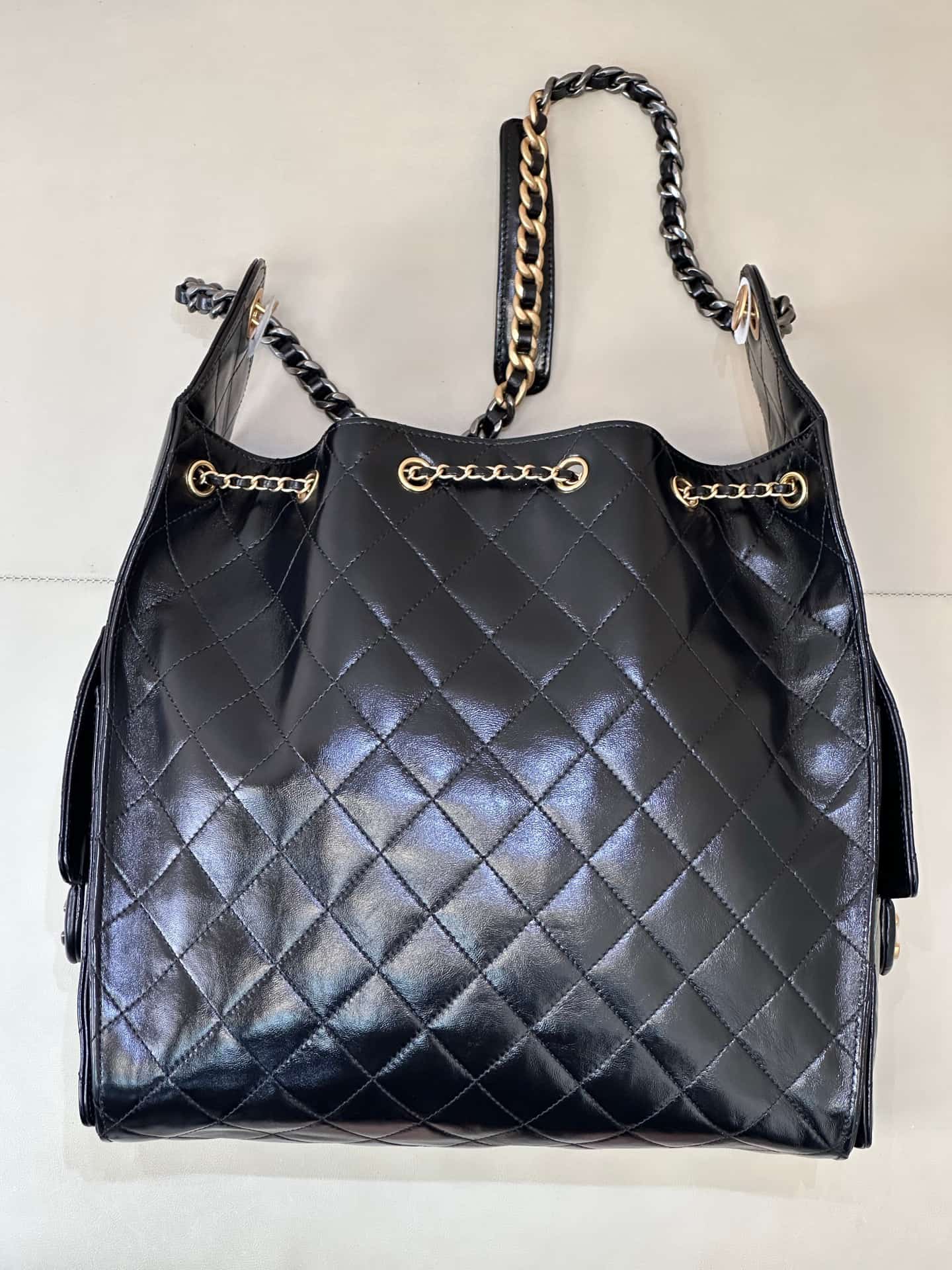 Chanel 25 Medium Hobo handbag AS5311 Shiny Calfskin  &Gold with Silver-tone Metal Black TOP