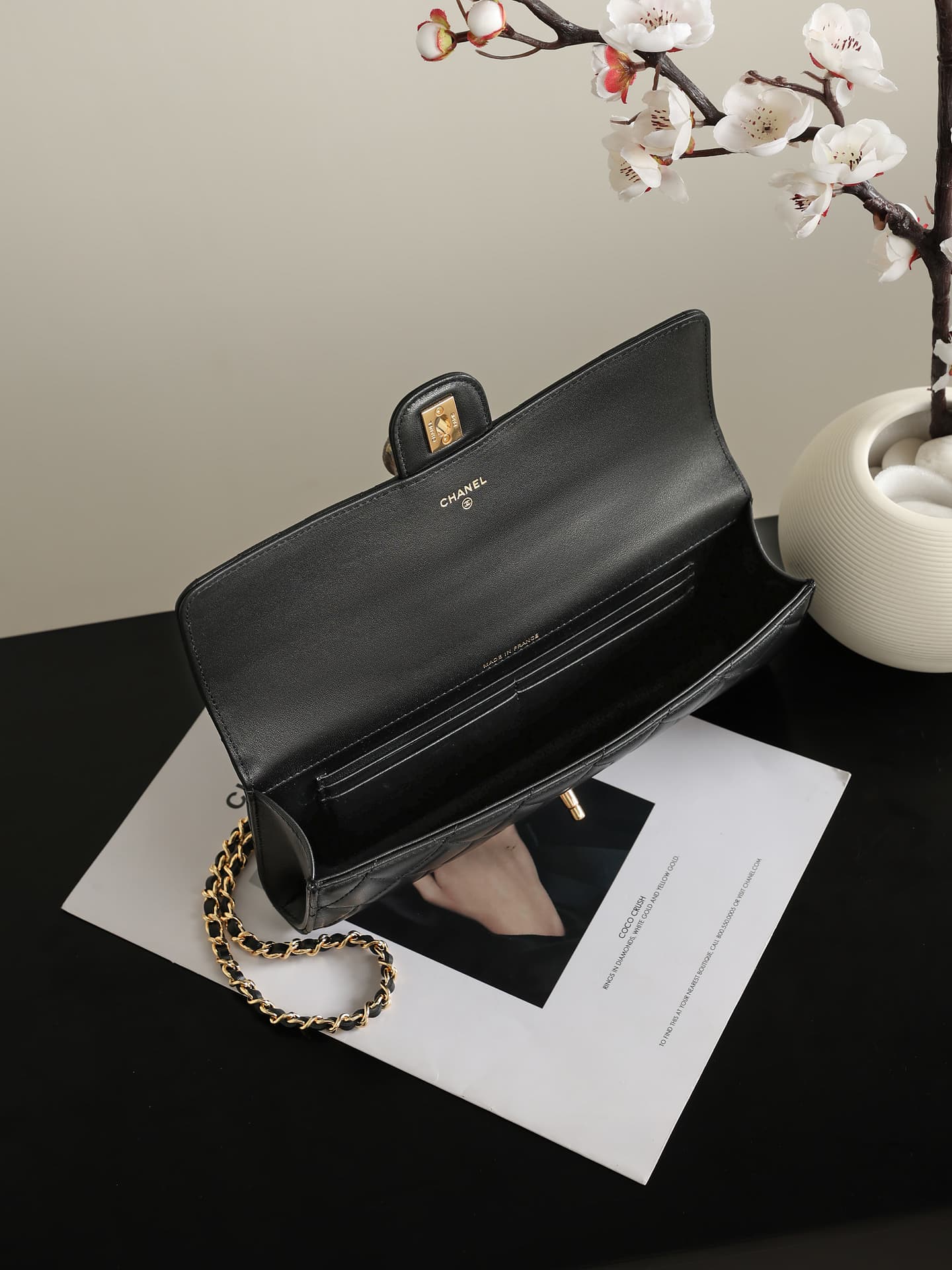 Chanel Clutch with chain Lambskin Calfskin & Gold-Tone Metal Black AP5280 A