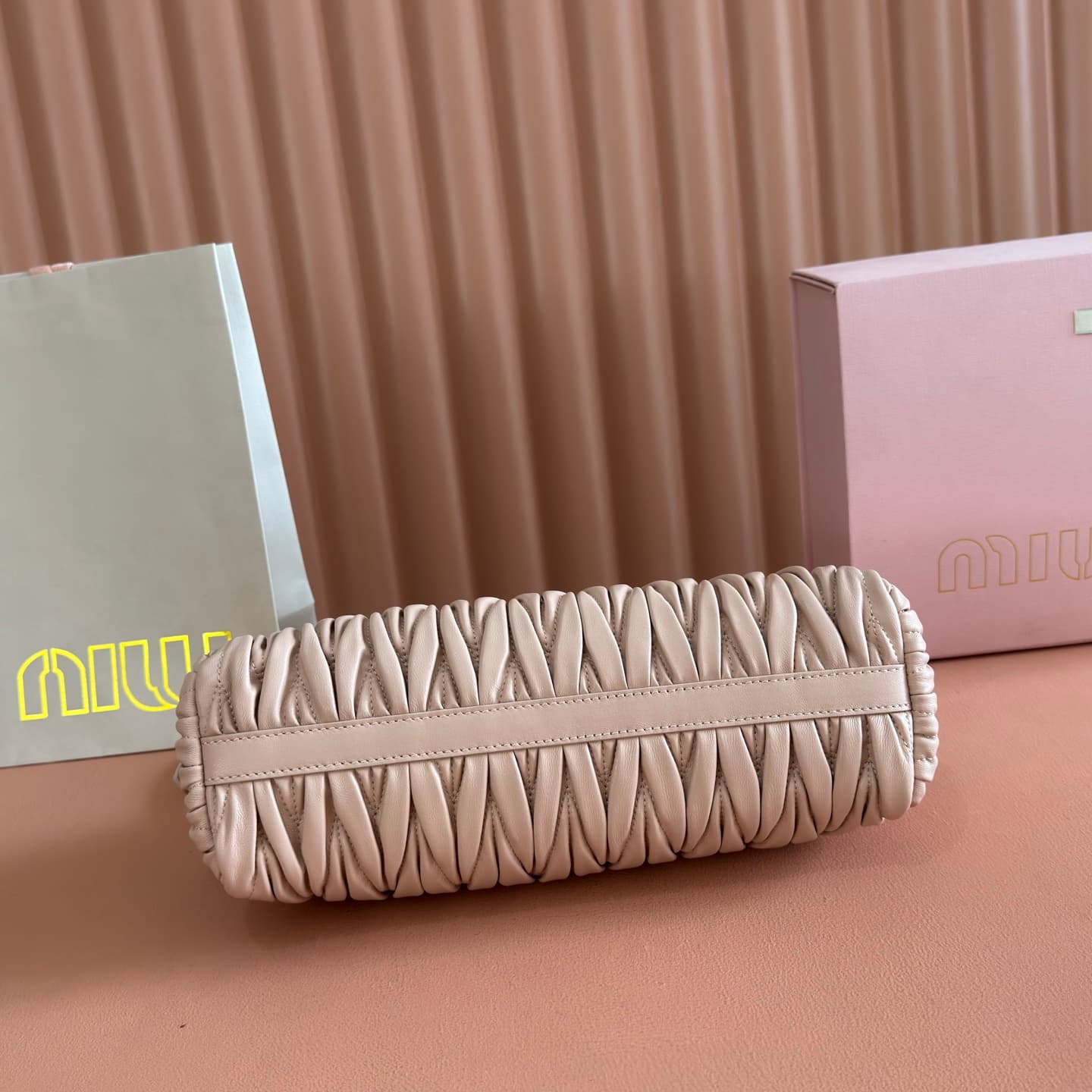 Miu Miu Caprice matelassé nappa leather clutch Powder Pink TOP