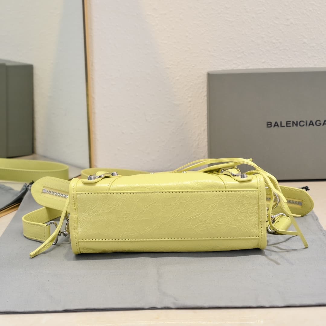 WOMEN'S LE CITY MINI BAG Lambskin & Silver Metal High