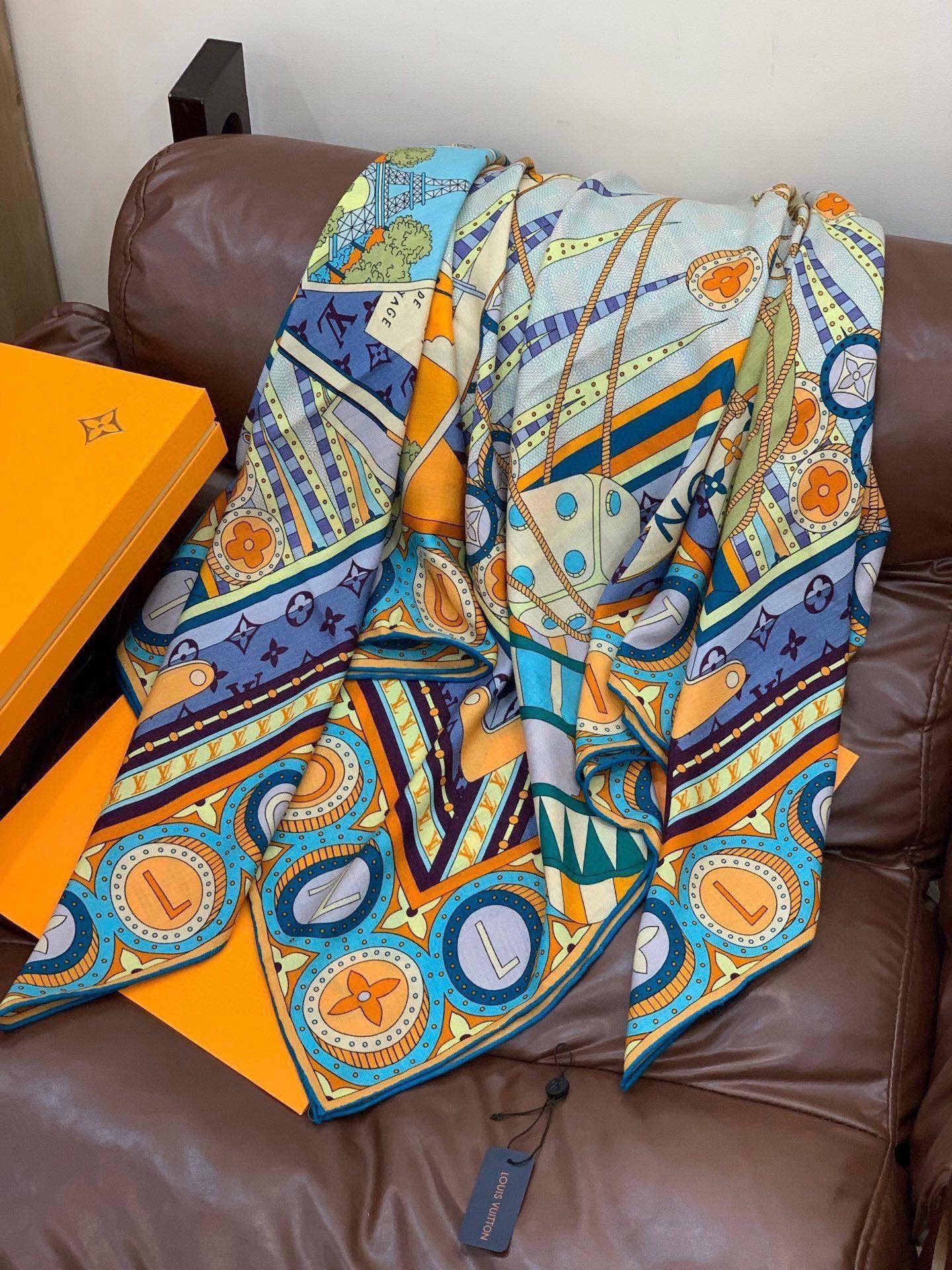 Louis Vuitton Jeu de Voyage square scarf