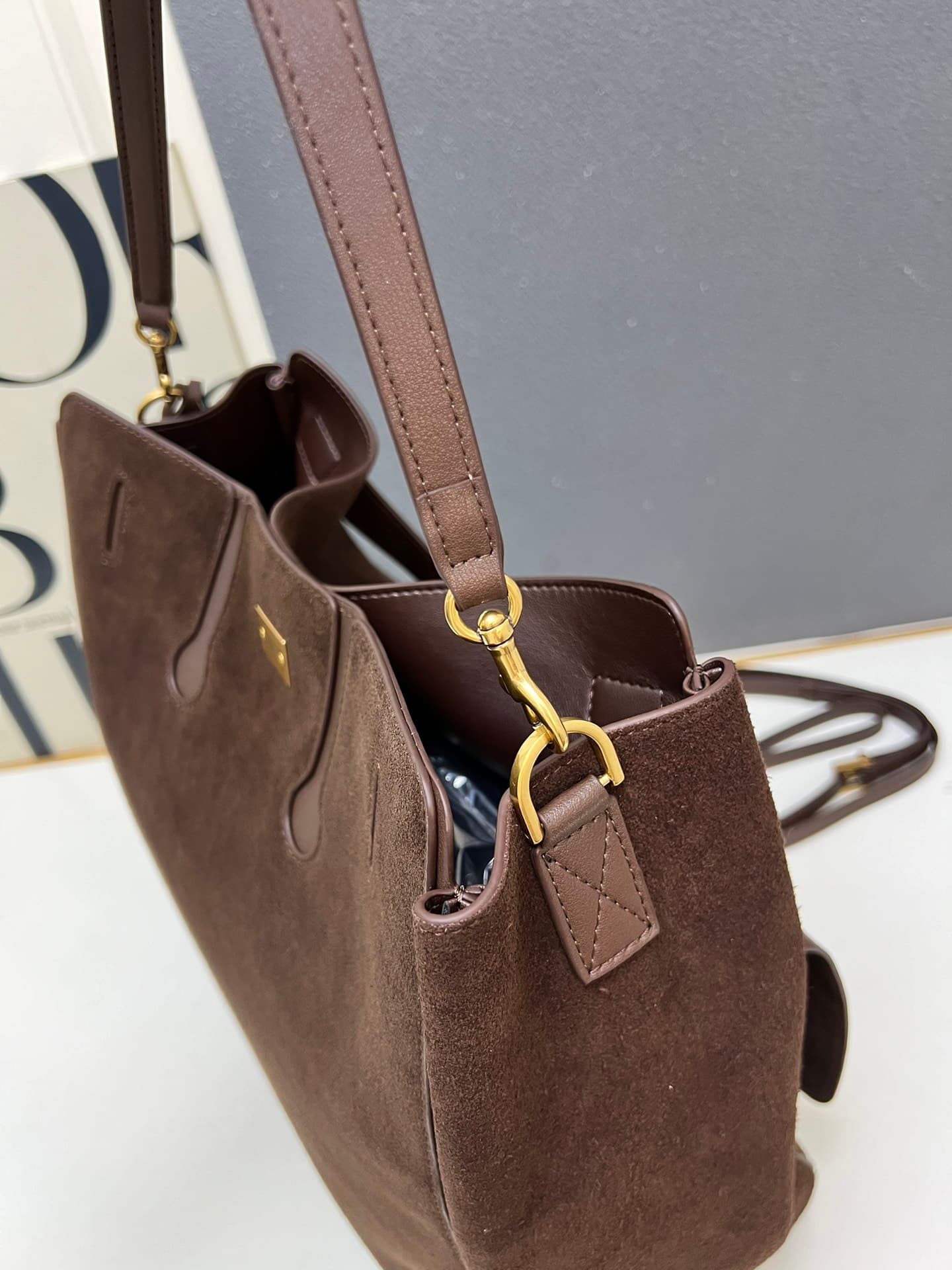 Balenciaga Bel Air Carry All Bag in brown suede and leather 1W8806 High